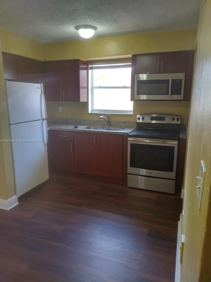 2835 Nw 22nd Ave, Miami, Florida 33142, Miami, Florida 33142, ,Residential Income,For Sale,2835 Nw 22nd Ave, Miami, Florida 33142,A11904904