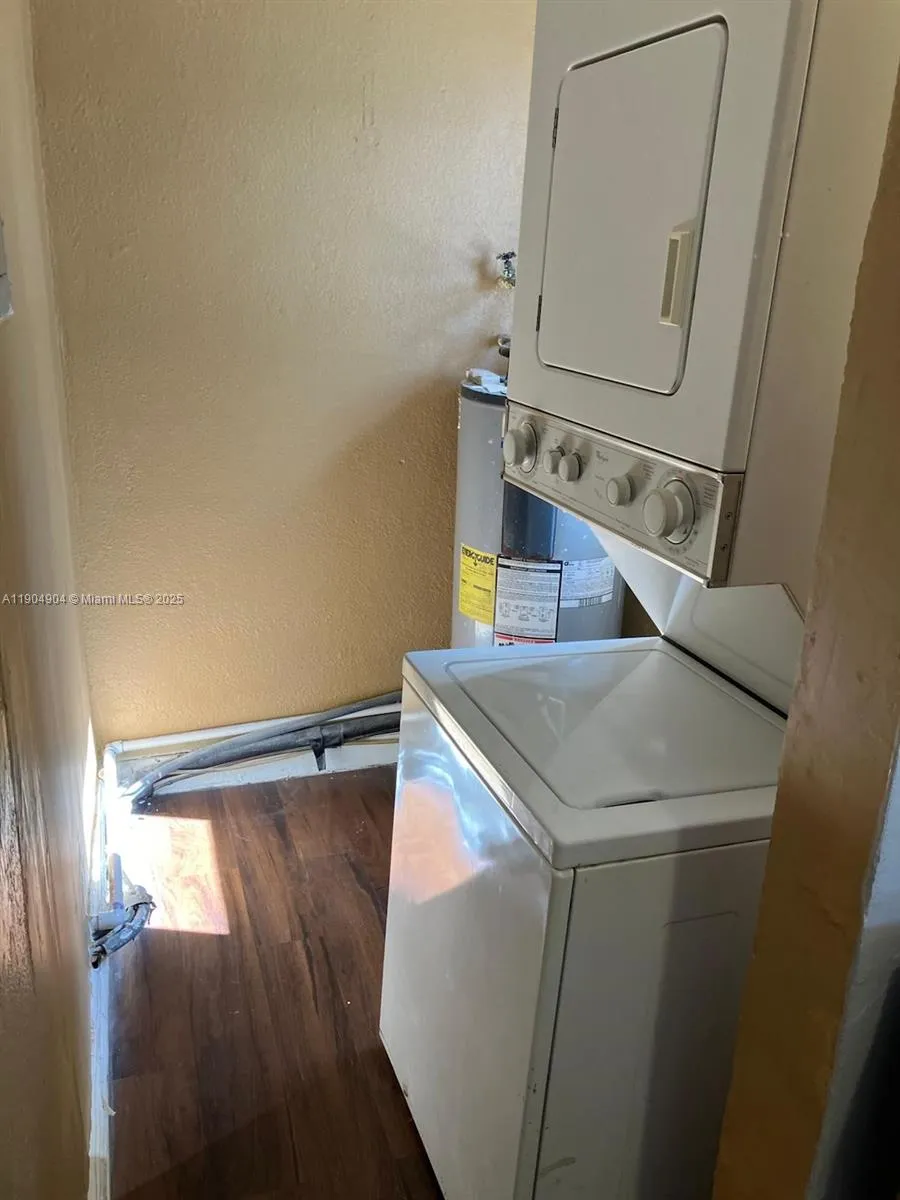 2835 Nw 22nd Ave, Miami, Florida 33142, Miami, Florida 33142, ,Residential Income,For Sale,2835 Nw 22nd Ave, Miami, Florida 33142,A11904904