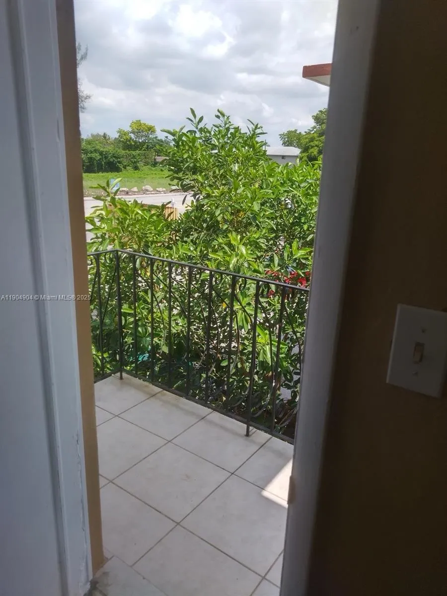 2835 Nw 22nd Ave, Miami, Florida 33142, Miami, Florida 33142, ,Residential Income,For Sale,2835 Nw 22nd Ave, Miami, Florida 33142,A11904904