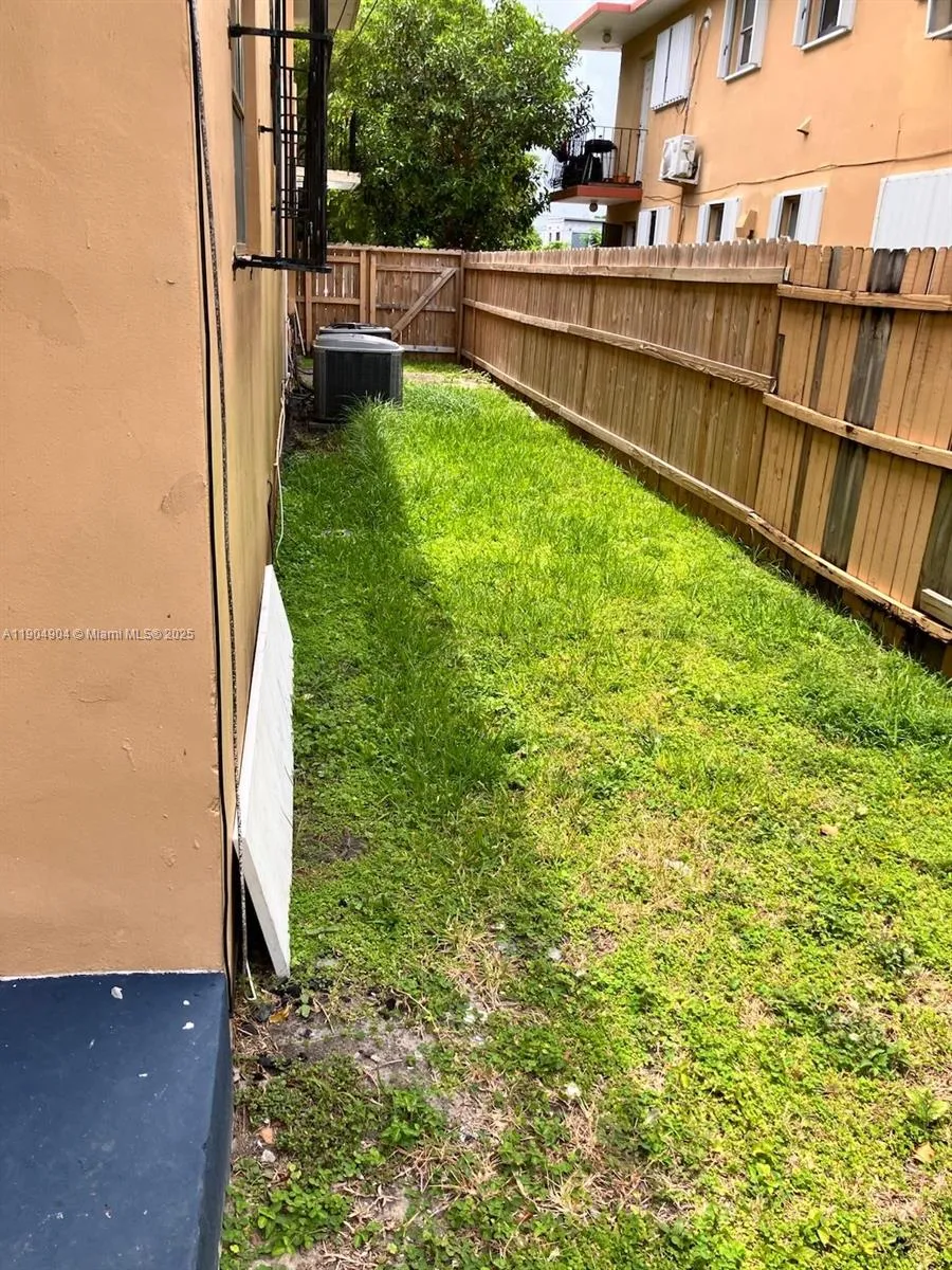 2835 Nw 22nd Ave, Miami, Florida 33142, Miami, Florida 33142, ,Residential Income,For Sale,2835 Nw 22nd Ave, Miami, Florida 33142,A11904904