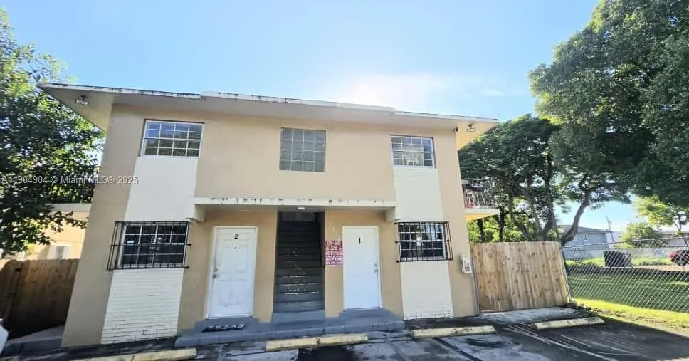 2835 Nw 22nd Ave, Miami, Florida 33142, Miami, Florida 33142, ,Residential Income,For Sale,2835 Nw 22nd Ave, Miami, Florida 33142,A11904904