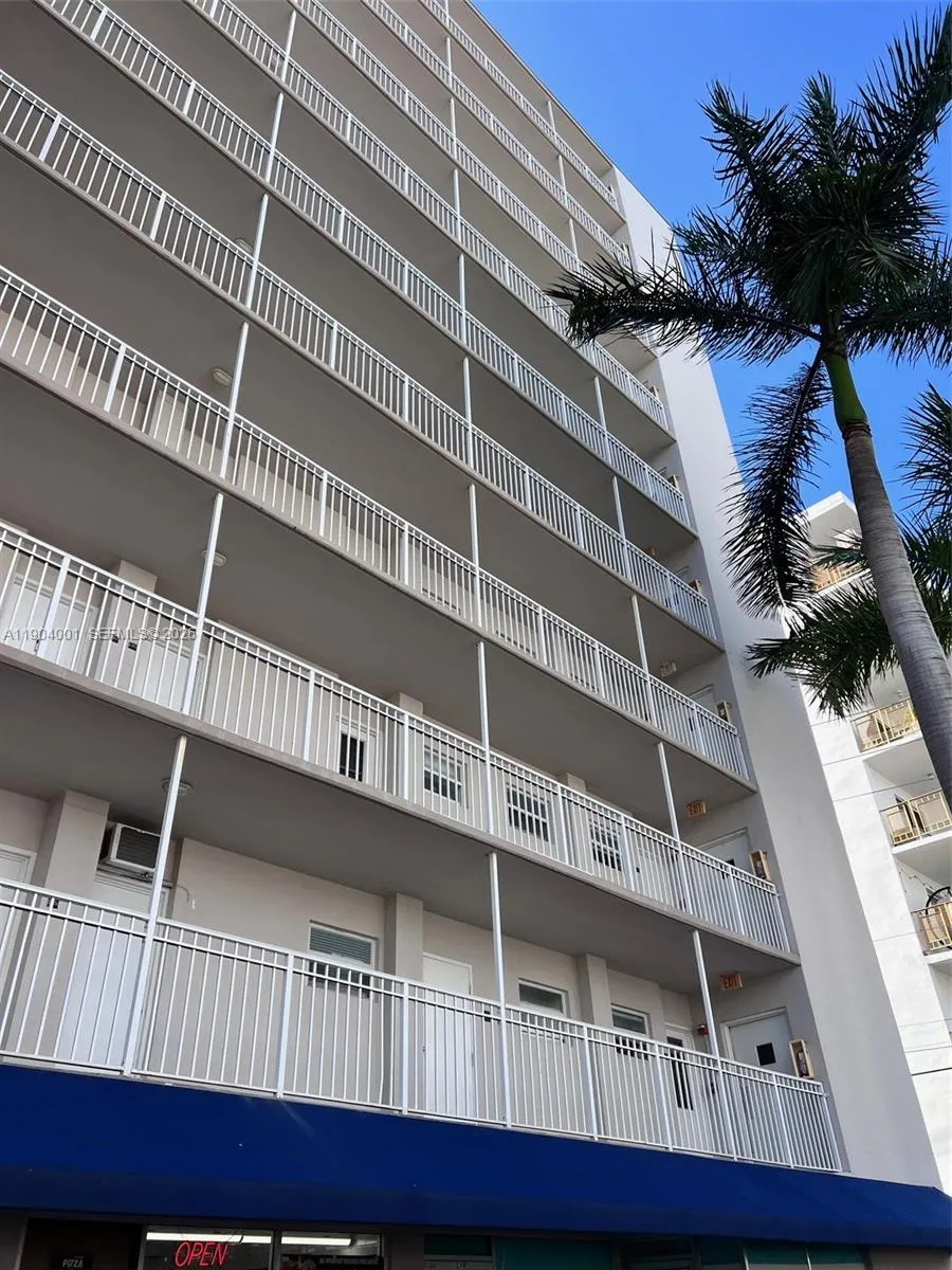 1300 Lincoln Rd D604, Miami Beach, Florida 33139, Miami Beach, Florida 33139, 1 Bedroom Bedrooms, ,1 BathroomBathrooms,Residential,For Sale,1300 Lincoln Rd D604, Miami Beach, Florida 33139,A11904001