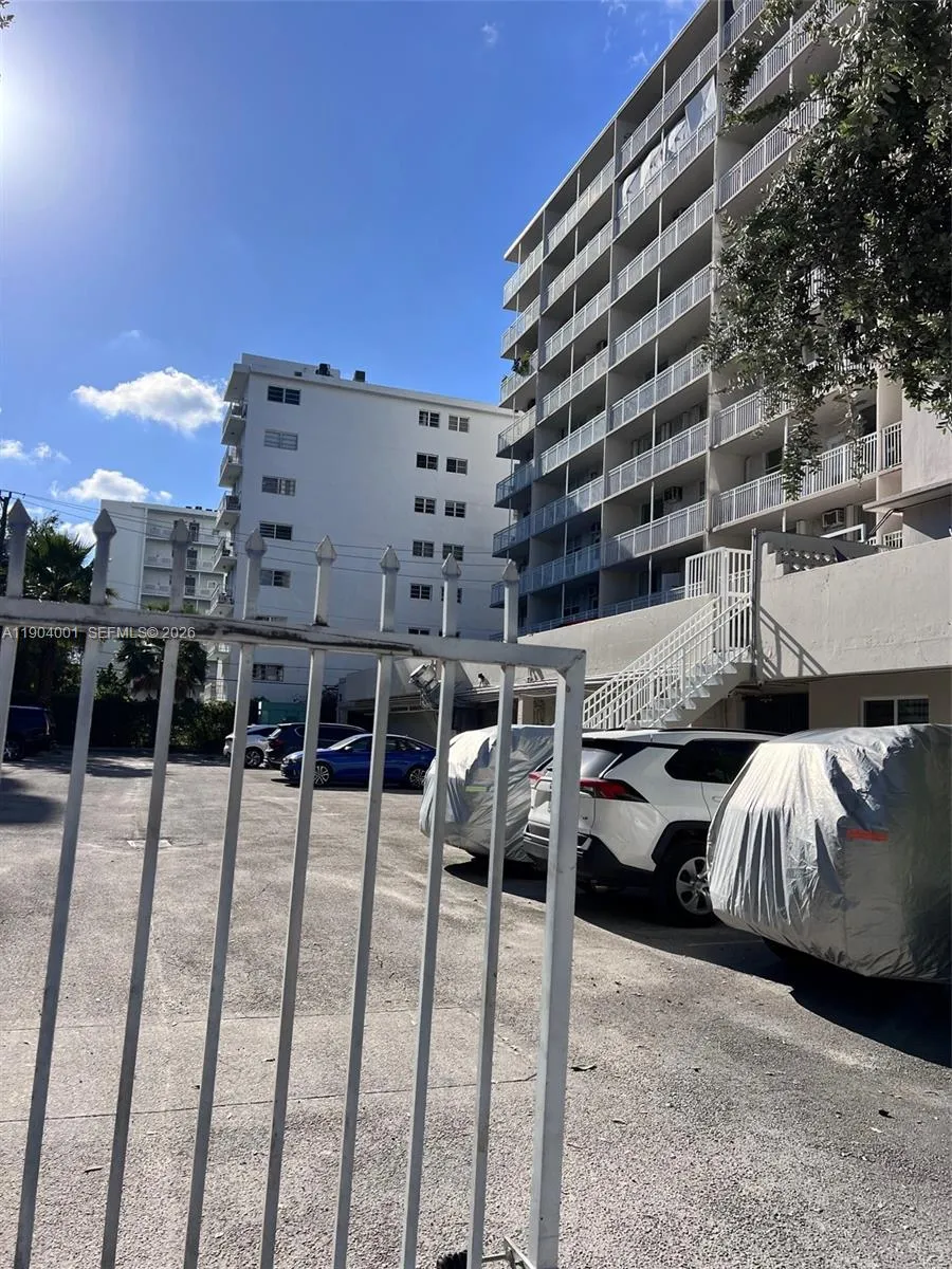 1300 Lincoln Rd D604, Miami Beach, Florida 33139, Miami Beach, Florida 33139, 1 Bedroom Bedrooms, ,1 BathroomBathrooms,Residential,For Sale,1300 Lincoln Rd D604, Miami Beach, Florida 33139,A11904001