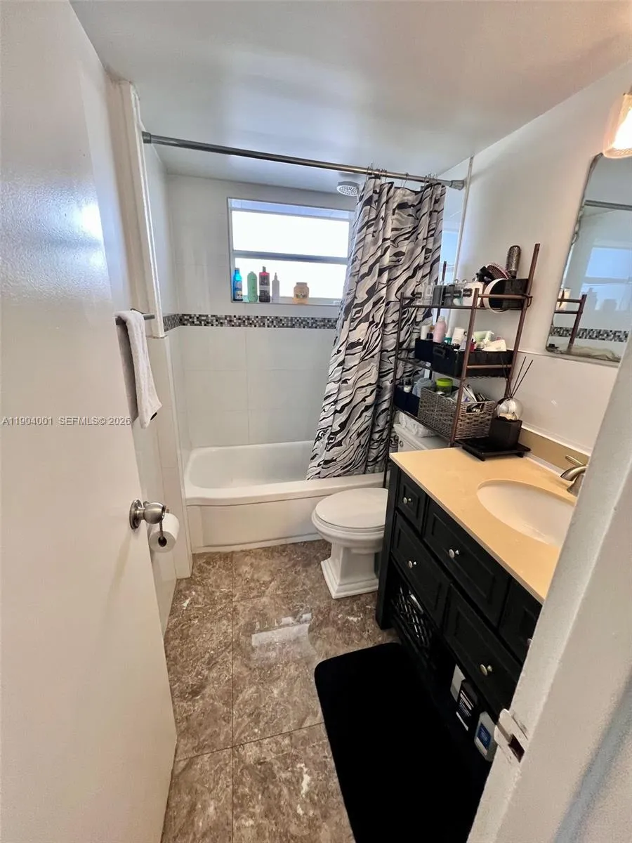 1300 Lincoln Rd D604, Miami Beach, Florida 33139, Miami Beach, Florida 33139, 1 Bedroom Bedrooms, ,1 BathroomBathrooms,Residential,For Sale,1300 Lincoln Rd D604, Miami Beach, Florida 33139,A11904001
