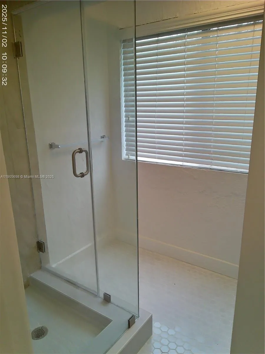 3036 Sw 27th Ave 5, Miami, Florida 33133, Miami, Florida 33133, 2 Bedrooms Bedrooms, ,2 BathroomsBathrooms,Residential,For Sale,3036 Sw 27th Ave 5, Miami, Florida 33133,A11905698
