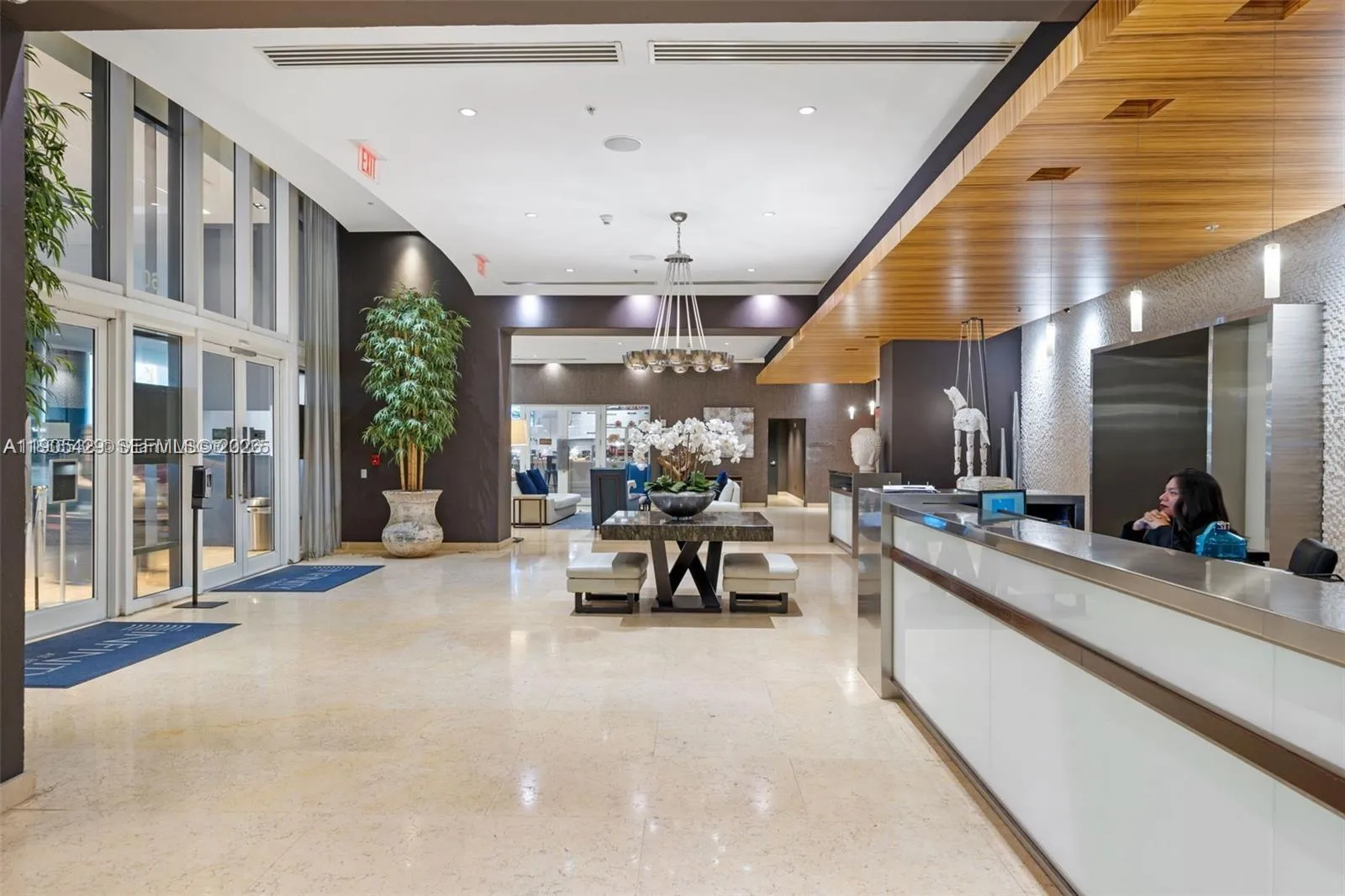 The Infinity building. Fantastic Miami Location The Brickell area.