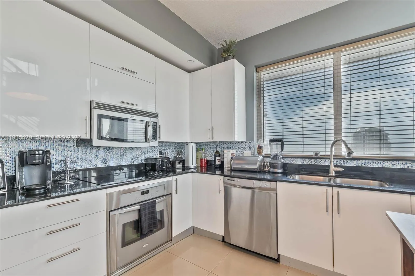 Two story apt. unit. Well cared for by the owner. Excellent condition.