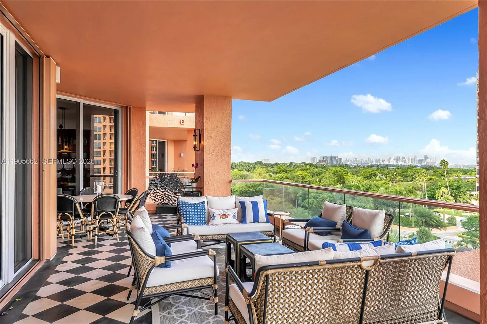 60 Edgewater Dr 7a, Coral Gables, Florida 33133, Coral Gables, Florida 33133, 3 Bedrooms Bedrooms, ,4 BathroomsBathrooms,Residential,For Sale,60 Edgewater Dr 7a, Coral Gables, Florida 33133,A11905662