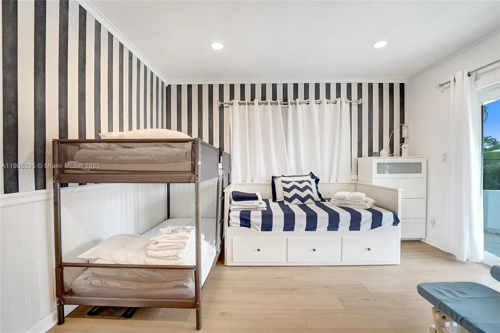 2889 Ne 35th St, Fort Lauderdale, Florida 33306, Fort Lauderdale, Florida 33306, 5 Bedrooms Bedrooms, ,3 BathroomsBathrooms,Residential Lease,For Rent,2889 Ne 35th St, Fort Lauderdale, Florida 33306,A11905295