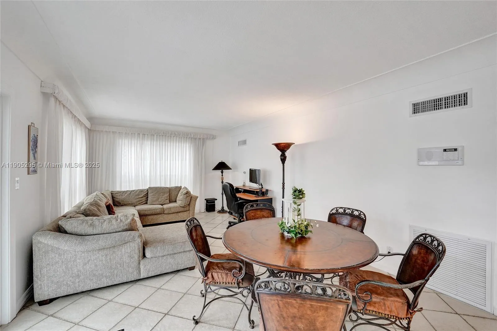 2889 Ne 35th St, Fort Lauderdale, Florida 33306, Fort Lauderdale, Florida 33306, 5 Bedrooms Bedrooms, ,3 BathroomsBathrooms,Residential Lease,For Rent,2889 Ne 35th St, Fort Lauderdale, Florida 33306,A11905295