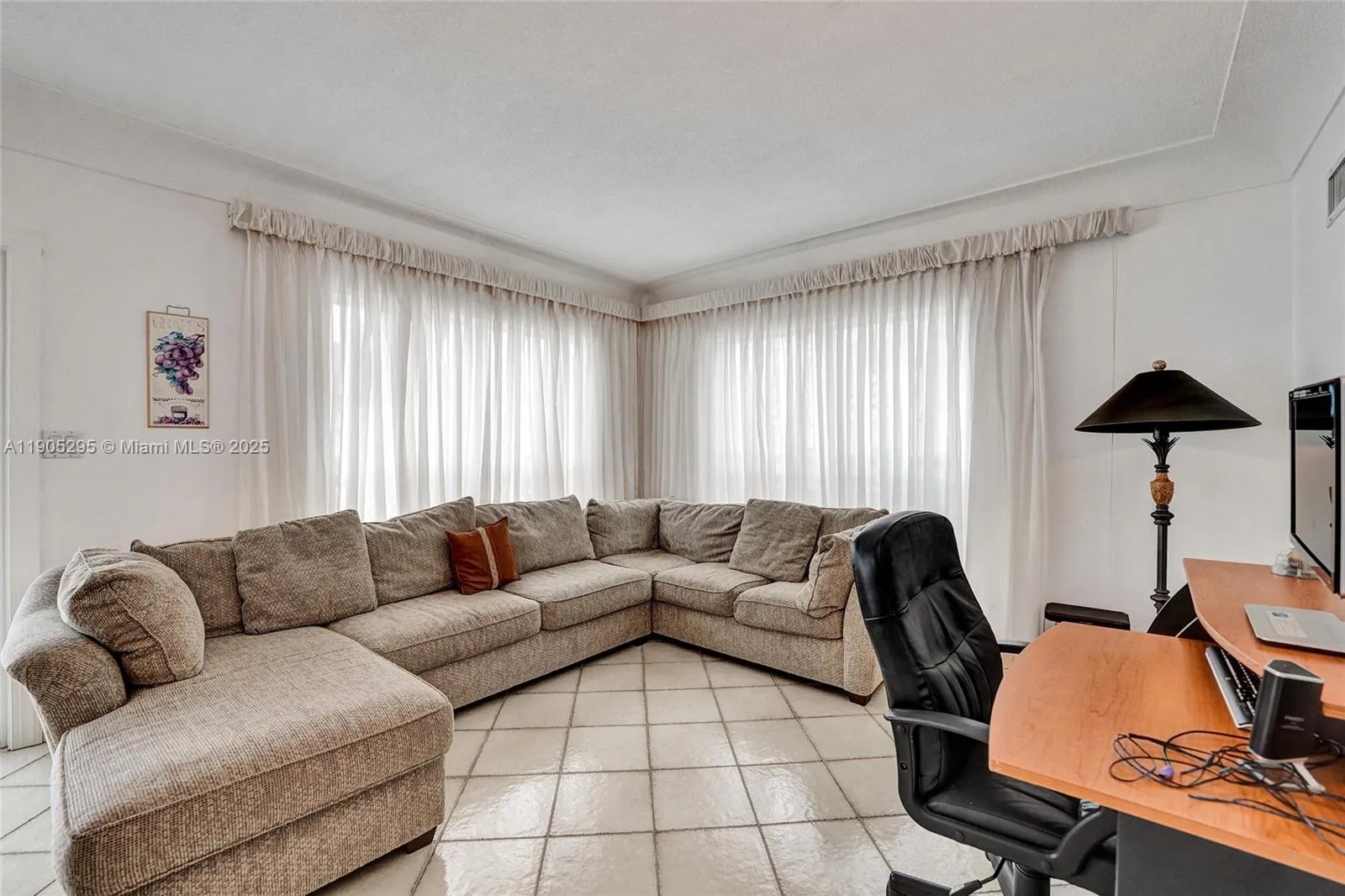 2889 Ne 35th St, Fort Lauderdale, Florida 33306, Fort Lauderdale, Florida 33306, 5 Bedrooms Bedrooms, ,3 BathroomsBathrooms,Residential Lease,For Rent,2889 Ne 35th St, Fort Lauderdale, Florida 33306,A11905295