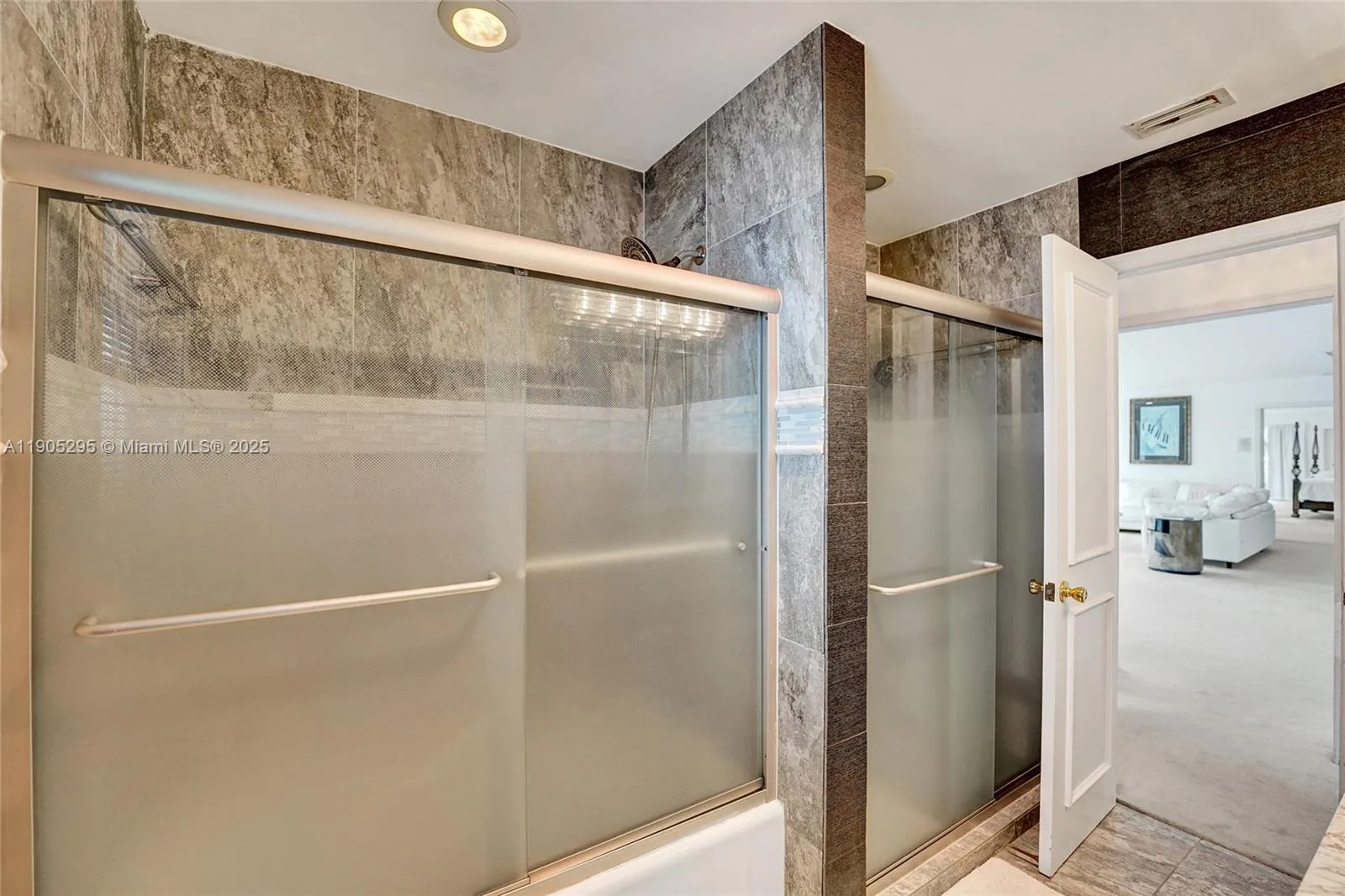 2889 Ne 35th St, Fort Lauderdale, Florida 33306, Fort Lauderdale, Florida 33306, 5 Bedrooms Bedrooms, ,3 BathroomsBathrooms,Residential Lease,For Rent,2889 Ne 35th St, Fort Lauderdale, Florida 33306,A11905295