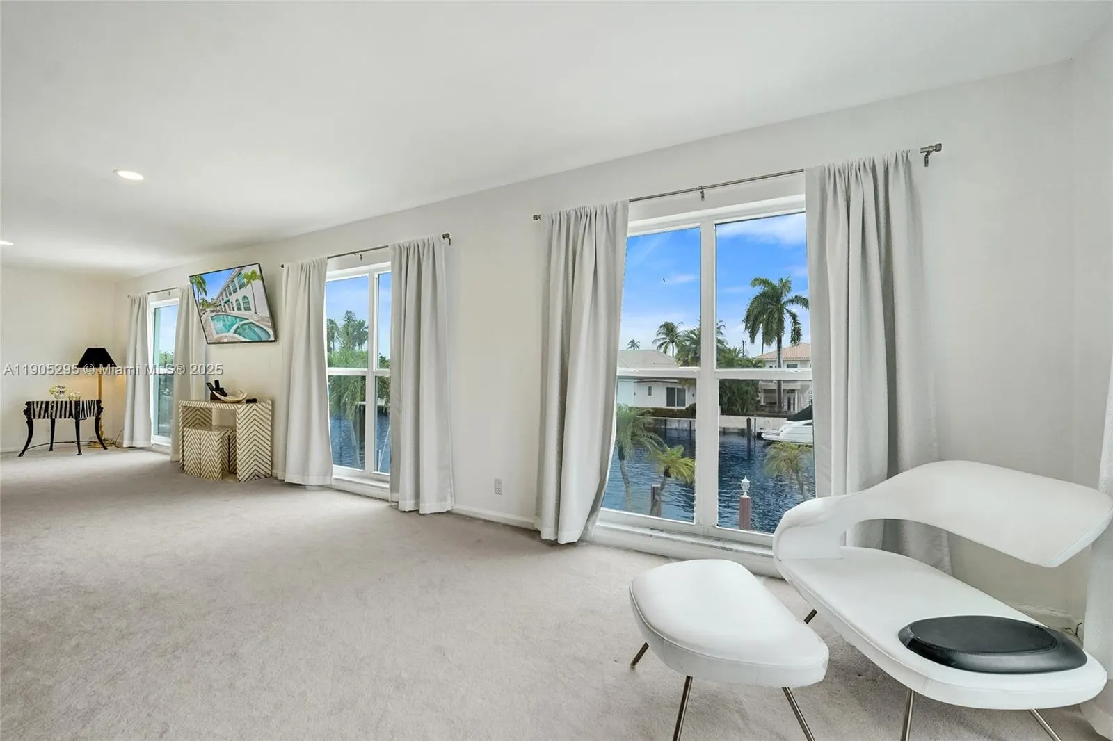 2889 Ne 35th St, Fort Lauderdale, Florida 33306, Fort Lauderdale, Florida 33306, 5 Bedrooms Bedrooms, ,3 BathroomsBathrooms,Residential Lease,For Rent,2889 Ne 35th St, Fort Lauderdale, Florida 33306,A11905295