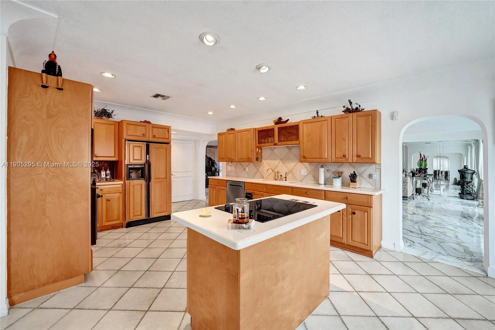 2889 Ne 35th St, Fort Lauderdale, Florida 33306, Fort Lauderdale, Florida 33306, 5 Bedrooms Bedrooms, ,3 BathroomsBathrooms,Residential Lease,For Rent,2889 Ne 35th St, Fort Lauderdale, Florida 33306,A11905295