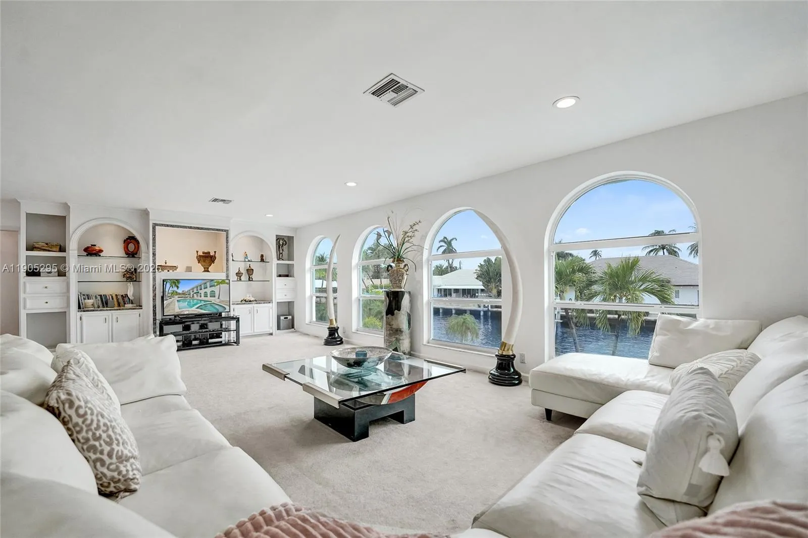 2889 Ne 35th St, Fort Lauderdale, Florida 33306, Fort Lauderdale, Florida 33306, 5 Bedrooms Bedrooms, ,3 BathroomsBathrooms,Residential Lease,For Rent,2889 Ne 35th St, Fort Lauderdale, Florida 33306,A11905295