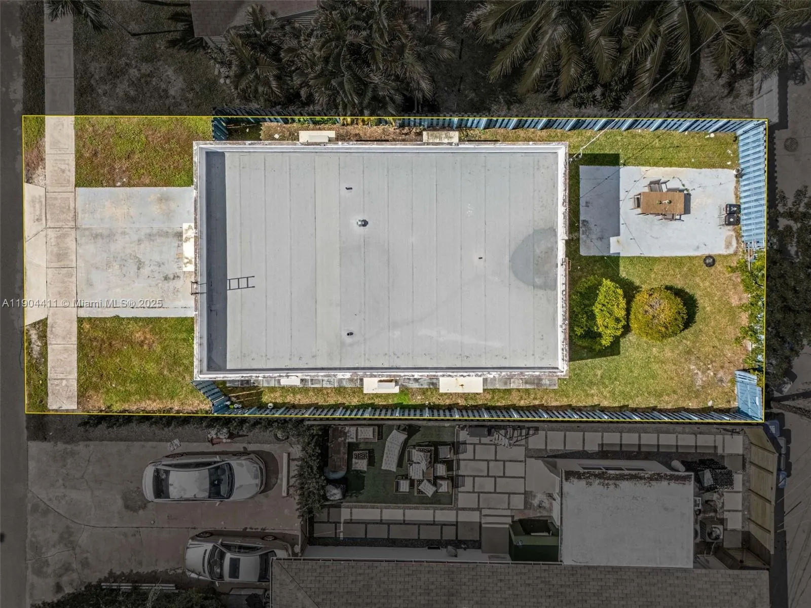 1639 Hayes St, Hollywood, Florida 33020, Hollywood, Florida 33020, ,Residential Income,For Sale,1639 Hayes St, Hollywood, Florida 33020,A11904411