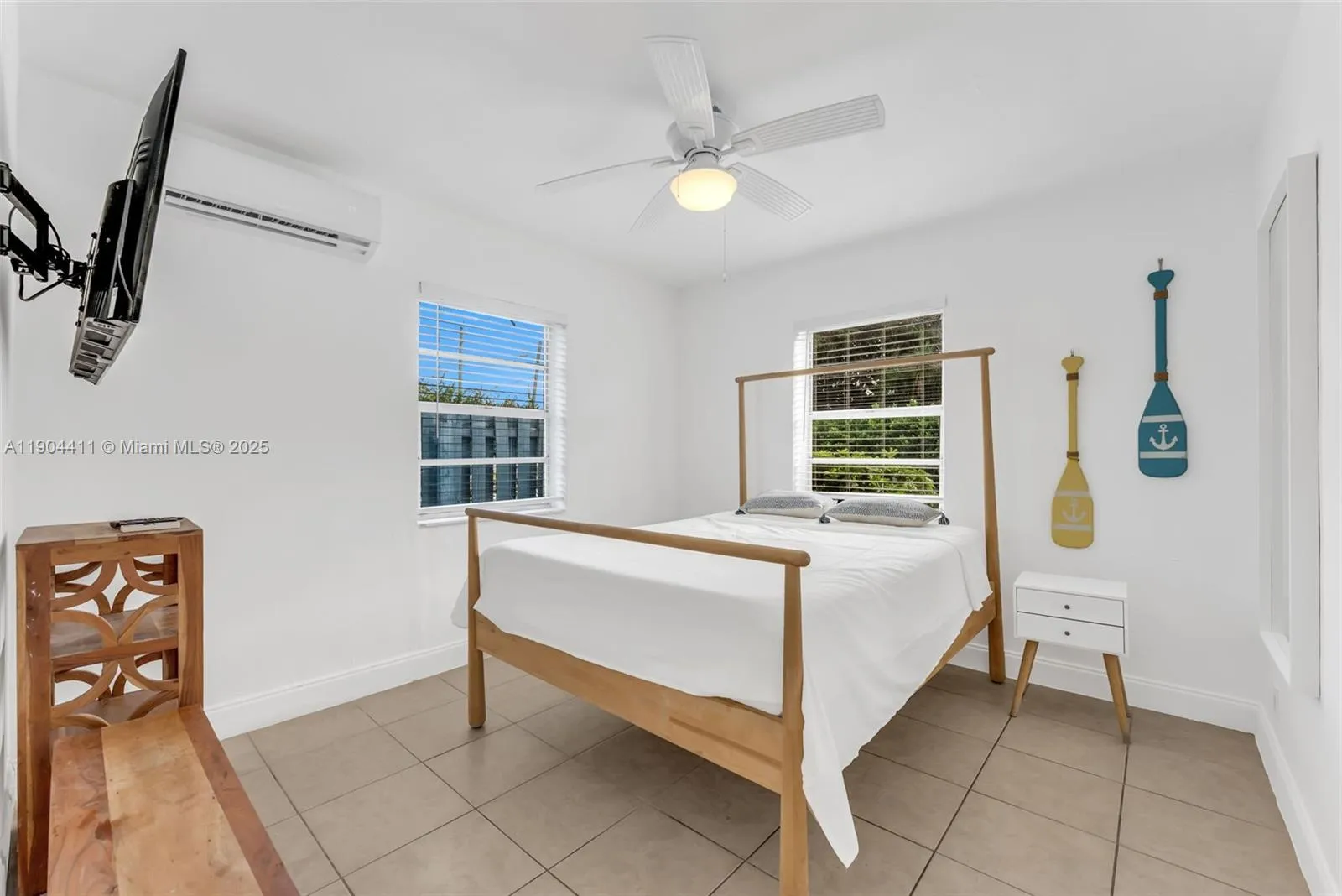 1639 Hayes St, Hollywood, Florida 33020, Hollywood, Florida 33020, ,Residential Income,For Sale,1639 Hayes St, Hollywood, Florida 33020,A11904411