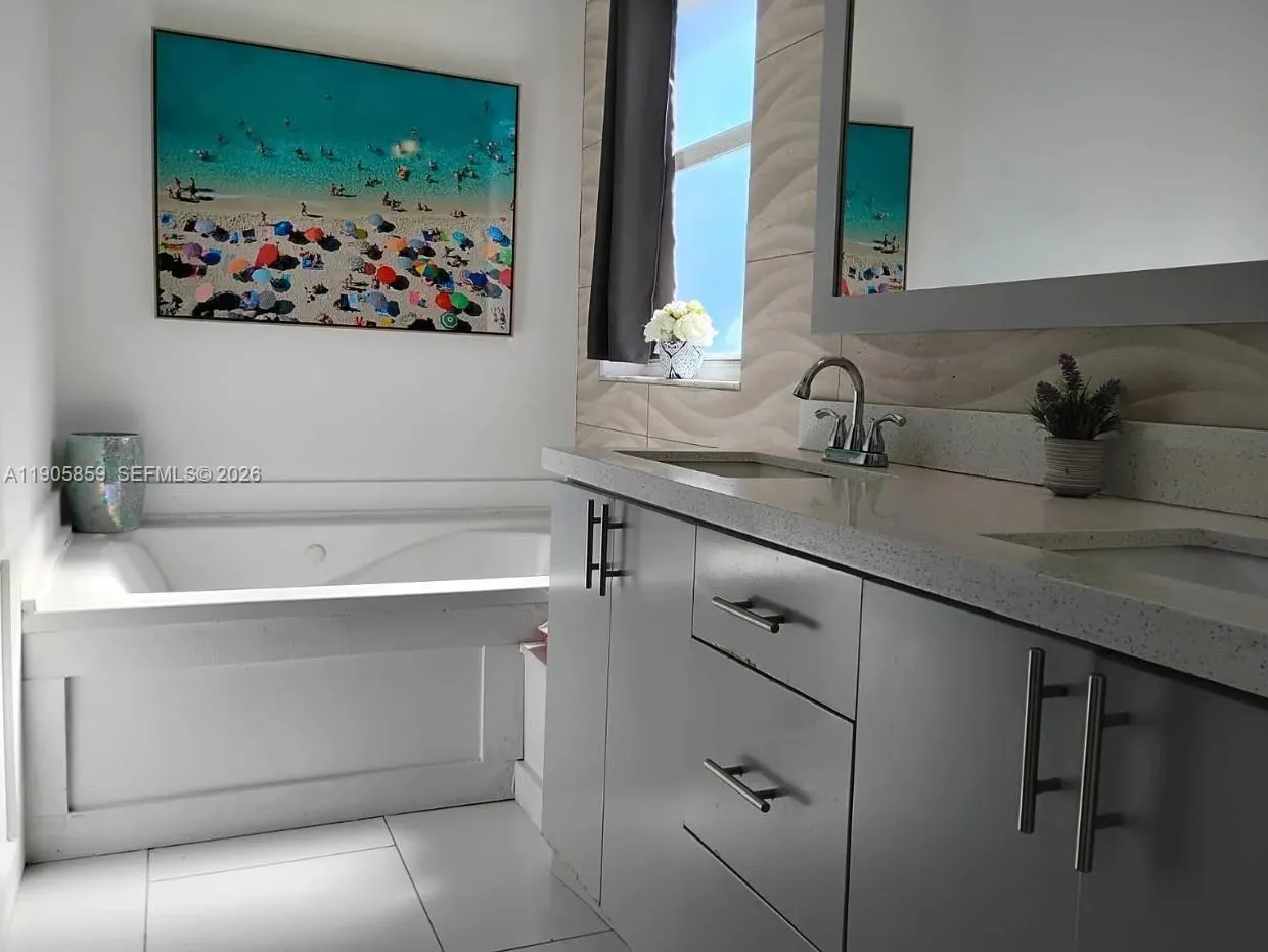 7515 Sw 164th Ct, Miami, Florida 33193, Miami, Florida 33193, 4 Bedrooms Bedrooms, ,2 BathroomsBathrooms,Residential,For Sale,7515 Sw 164th Ct, Miami, Florida 33193,A11905859