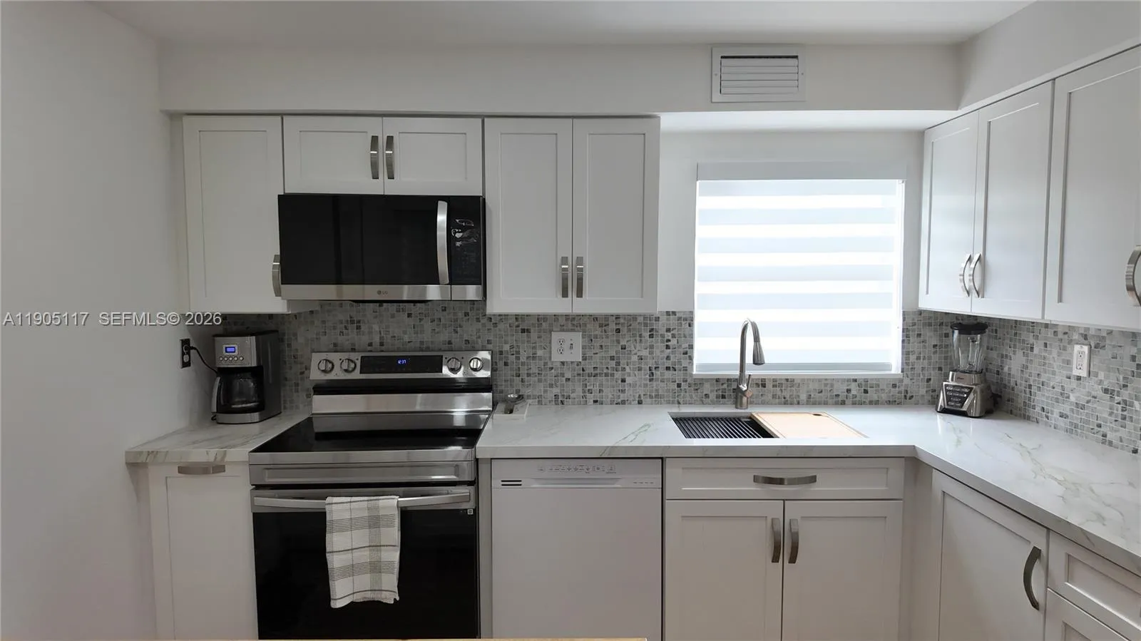 4555 Sw 68th Ct Cir 111, Miami, Florida 33155, Miami, Florida 33155, 3 Bedrooms Bedrooms, ,2 BathroomsBathrooms,Residential,For Sale,4555 Sw 68th Ct Cir 111, Miami, Florida 33155,A11905117