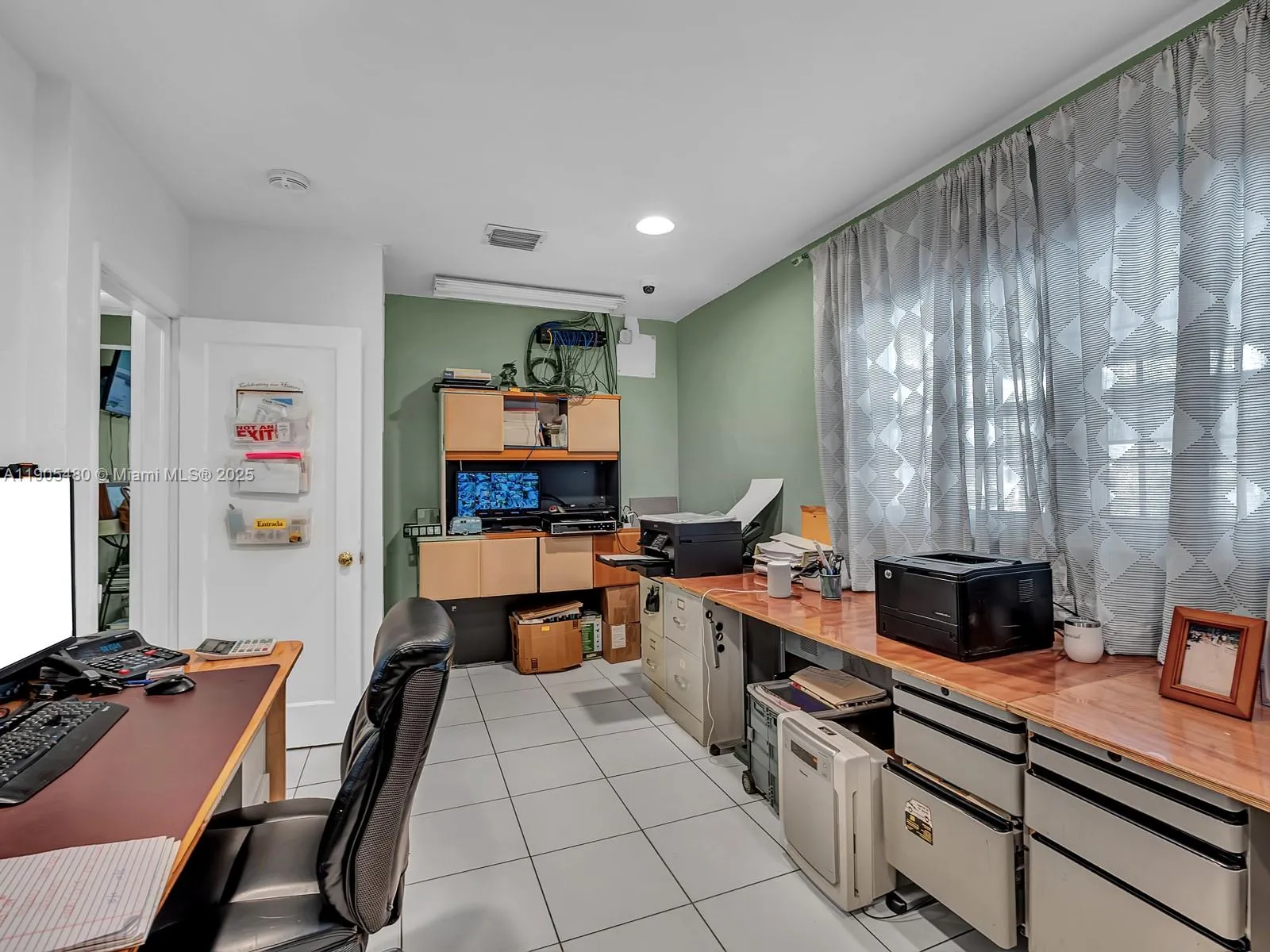 660 Miller Dr, Miami Springs, Florida 33166, Miami Springs, Florida 33166, ,Commercial Sale,For Sale,660 Miller Dr, Miami Springs, Florida 33166,A11905480