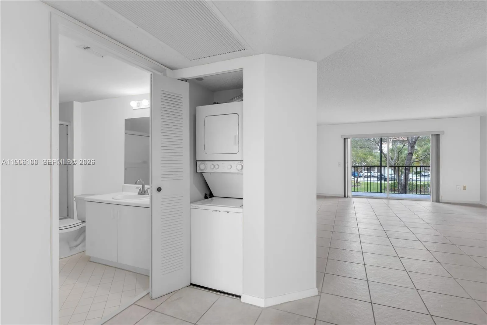 550 Sw 137th Ave 208l, Pembroke Pines, Florida 330, Pembroke Pines, Florida 33027, 2 Bedrooms Bedrooms, ,2 BathroomsBathrooms,Residential,For Sale,550 Sw 137th Ave 208l, Pembroke Pines, Florida 330,A11906100