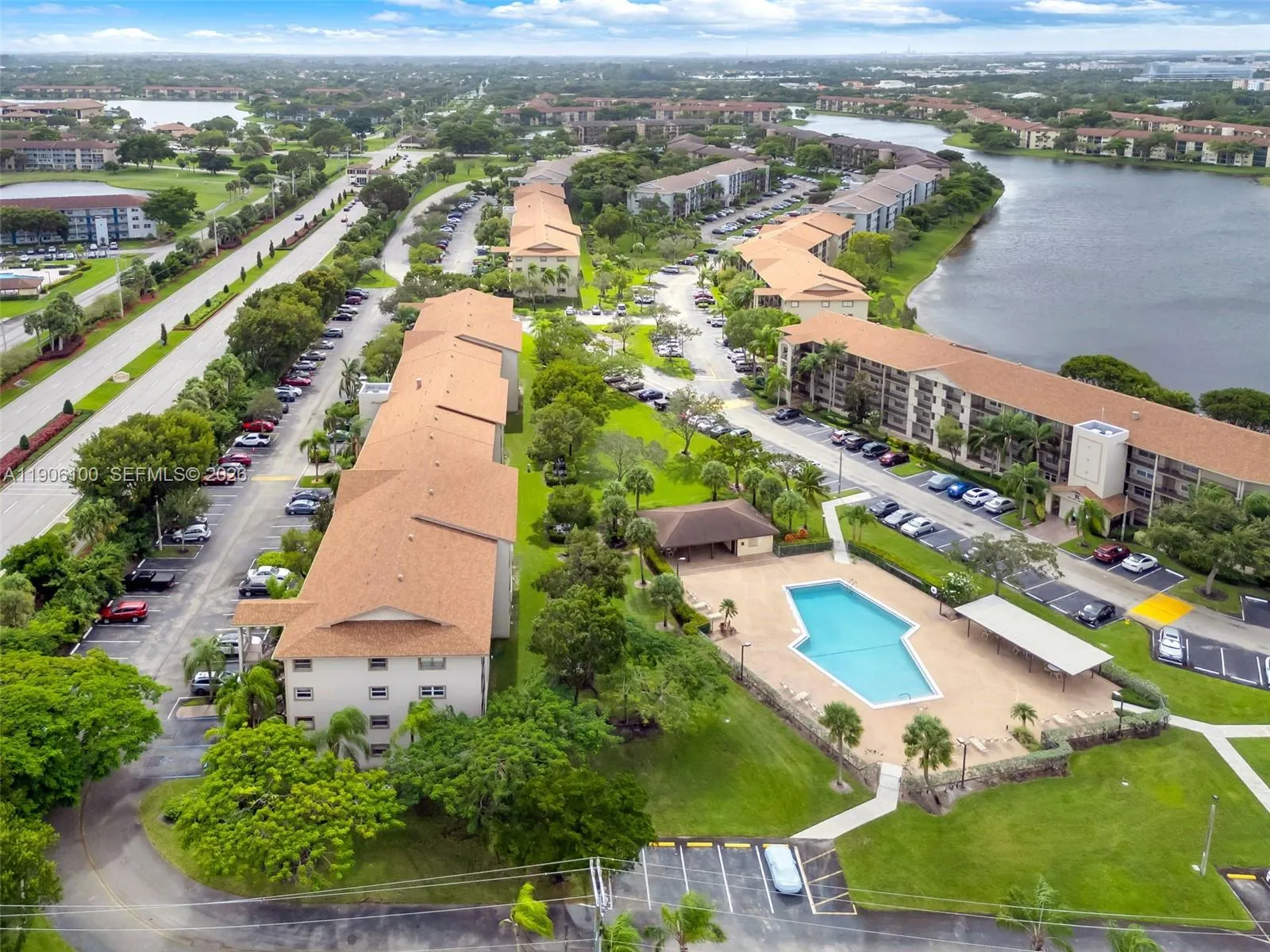 550 Sw 137th Ave 208l, Pembroke Pines, Florida 330, Pembroke Pines, Florida 33027, 2 Bedrooms Bedrooms, ,2 BathroomsBathrooms,Residential,For Sale,550 Sw 137th Ave 208l, Pembroke Pines, Florida 330,A11906100