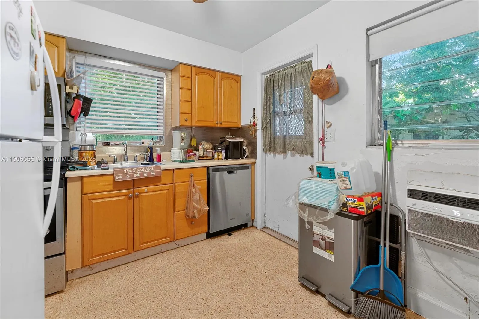 1219-1221 Ne 18th Ave, Fort Lauderdale, Florida 33, Fort Lauderdale, Florida 33304, ,Residential Income,For Sale,1219-1221 Ne 18th Ave, Fort Lauderdale, Florida 33,A11906055