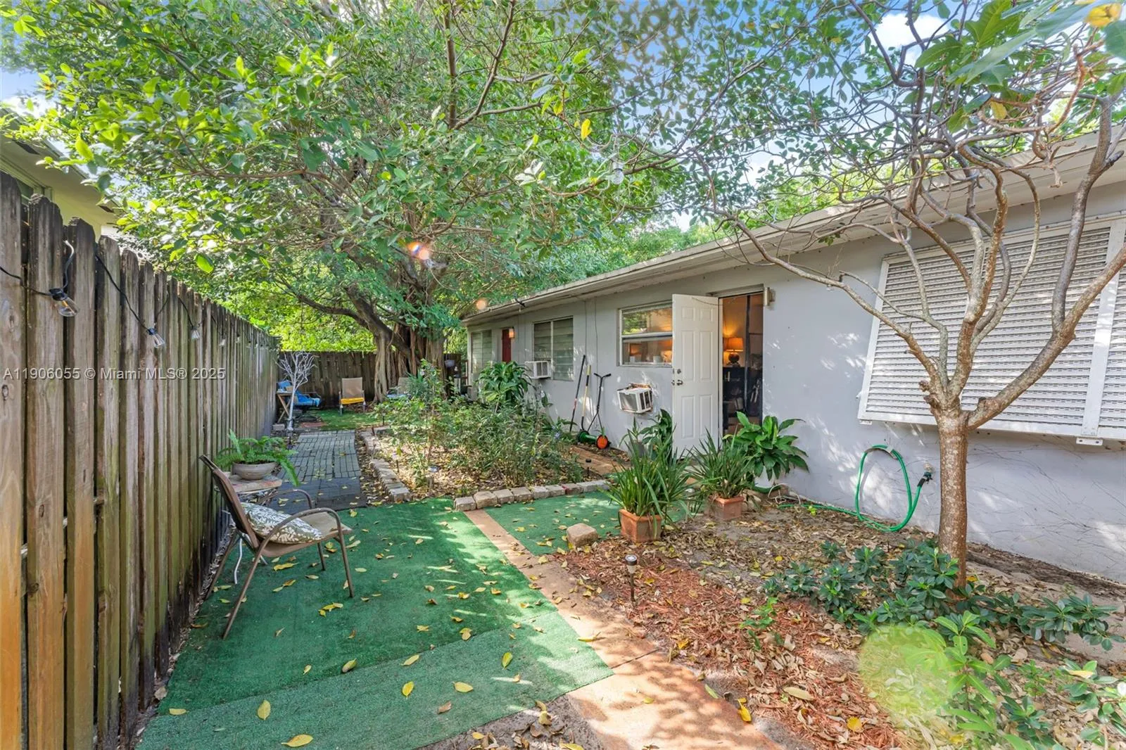 1219-1221 Ne 18th Ave, Fort Lauderdale, Florida 33, Fort Lauderdale, Florida 33304, ,Residential Income,For Sale,1219-1221 Ne 18th Ave, Fort Lauderdale, Florida 33,A11906055