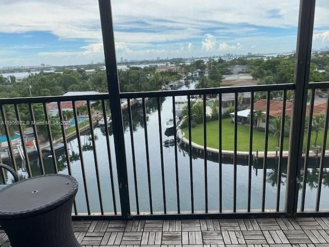 2500 Ne 135th St B605, North Miami, Florida 33181, North Miami, Florida 33181, 2 Bedrooms Bedrooms, ,2 BathroomsBathrooms,Residential Lease,For Rent,2500 Ne 135th St B605, North Miami, Florida 33181,A11905922