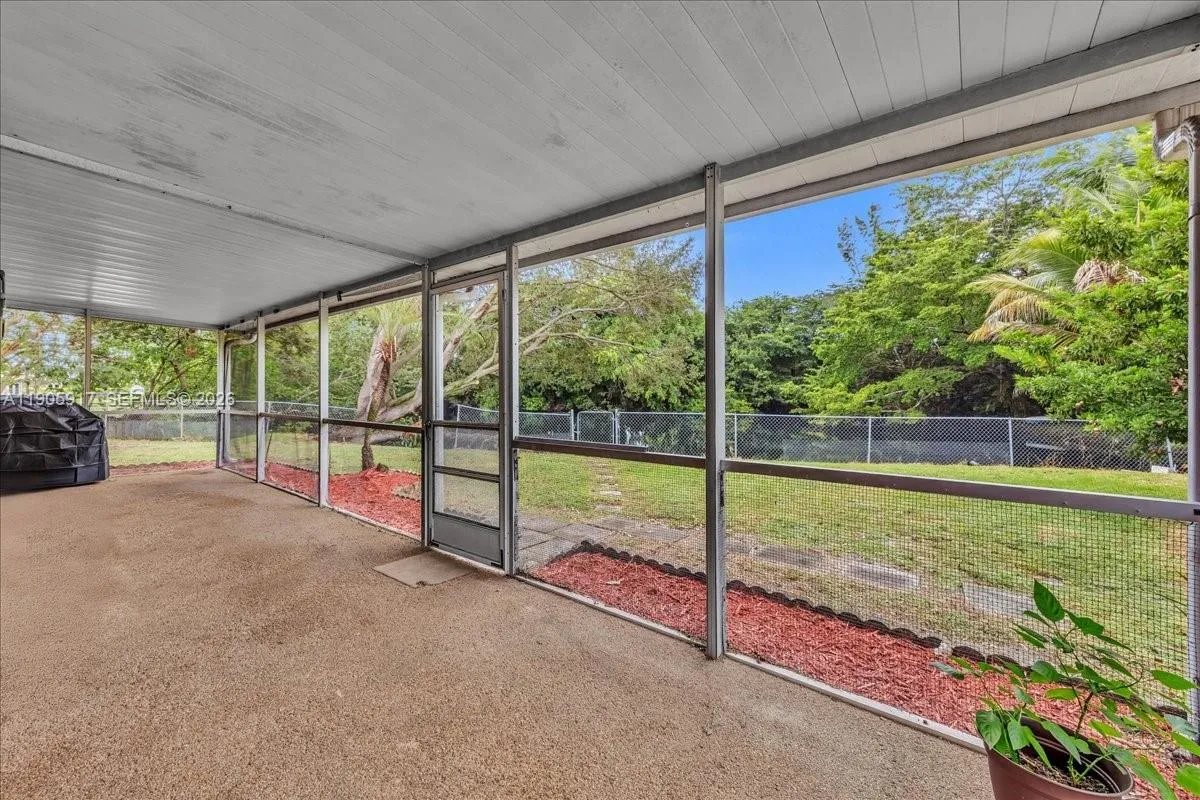 3930 Nw 79th Way, Davie, Florida 33024, Davie, Florida 33024, 3 Bedrooms Bedrooms, ,2 BathroomsBathrooms,Residential,For Sale,3930 Nw 79th Way, Davie, Florida 33024,A11905917