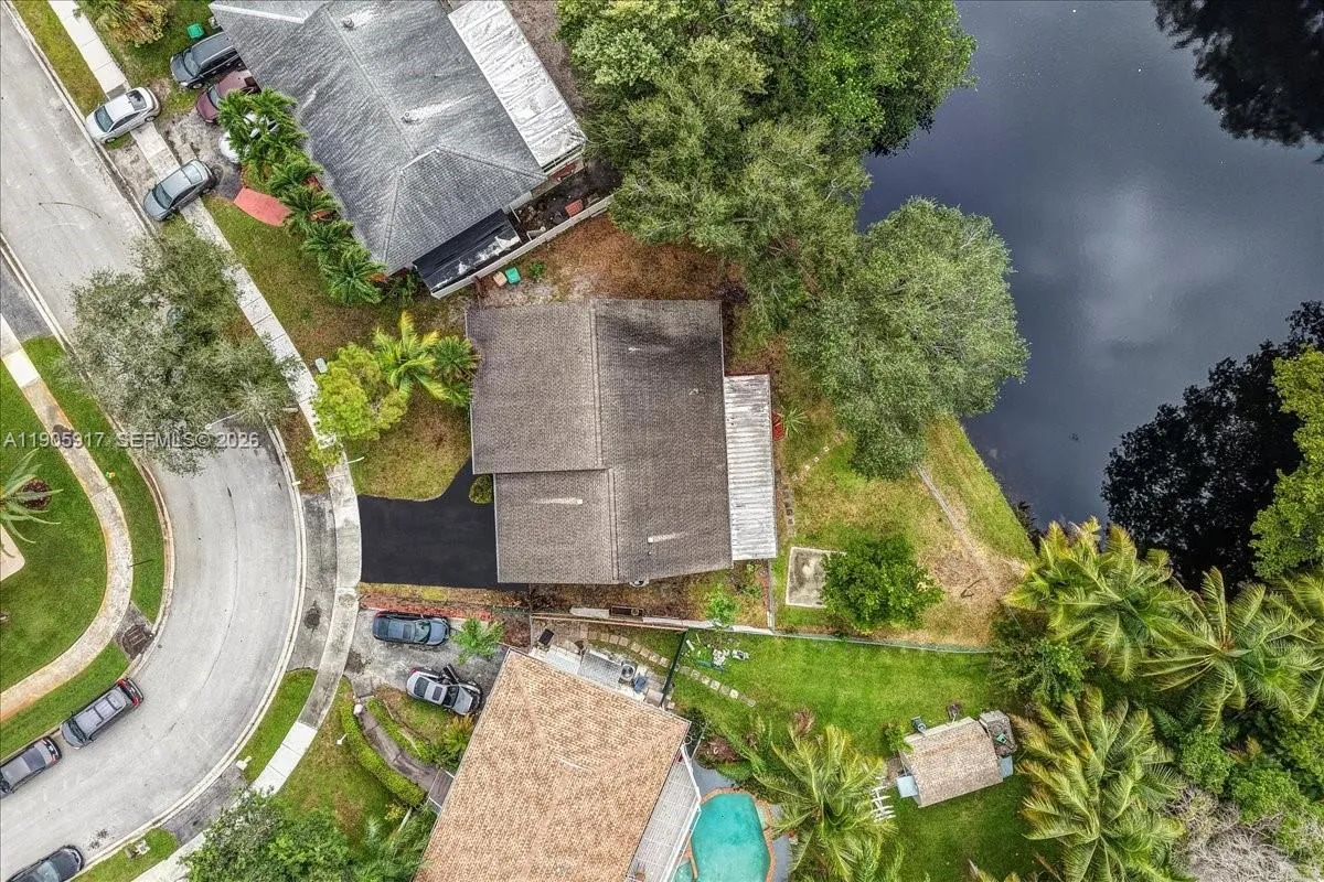 3930 Nw 79th Way, Davie, Florida 33024, Davie, Florida 33024, 3 Bedrooms Bedrooms, ,2 BathroomsBathrooms,Residential,For Sale,3930 Nw 79th Way, Davie, Florida 33024,A11905917