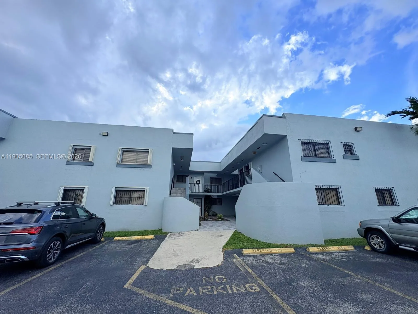 1290 W 41 St 203, Hialeah, Florida 33012, Hialeah, Florida 33012, 2 Bedrooms Bedrooms, ,2 BathroomsBathrooms,Residential,For Sale,1290 W 41 St 203, Hialeah, Florida 33012,A11905085
