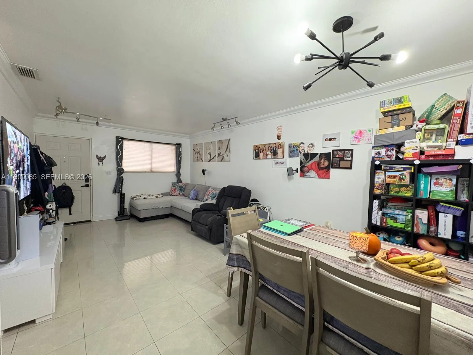 1290 W 41 St 203, Hialeah, Florida 33012, Hialeah, Florida 33012, 2 Bedrooms Bedrooms, ,2 BathroomsBathrooms,Residential,For Sale,1290 W 41 St 203, Hialeah, Florida 33012,A11905085