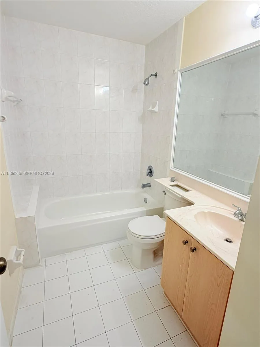 12635 Sw 91st St 211, Miami, Florida 33186, Miami, Florida 33186, 2 Bedrooms Bedrooms, ,2 BathroomsBathrooms,Residential Lease,For Rent,12635 Sw 91st St 211, Miami, Florida 33186,A11906245