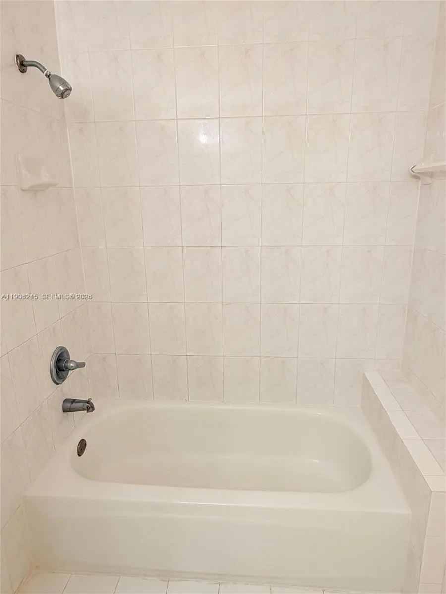 12635 Sw 91st St 211, Miami, Florida 33186, Miami, Florida 33186, 2 Bedrooms Bedrooms, ,2 BathroomsBathrooms,Residential Lease,For Rent,12635 Sw 91st St 211, Miami, Florida 33186,A11906245