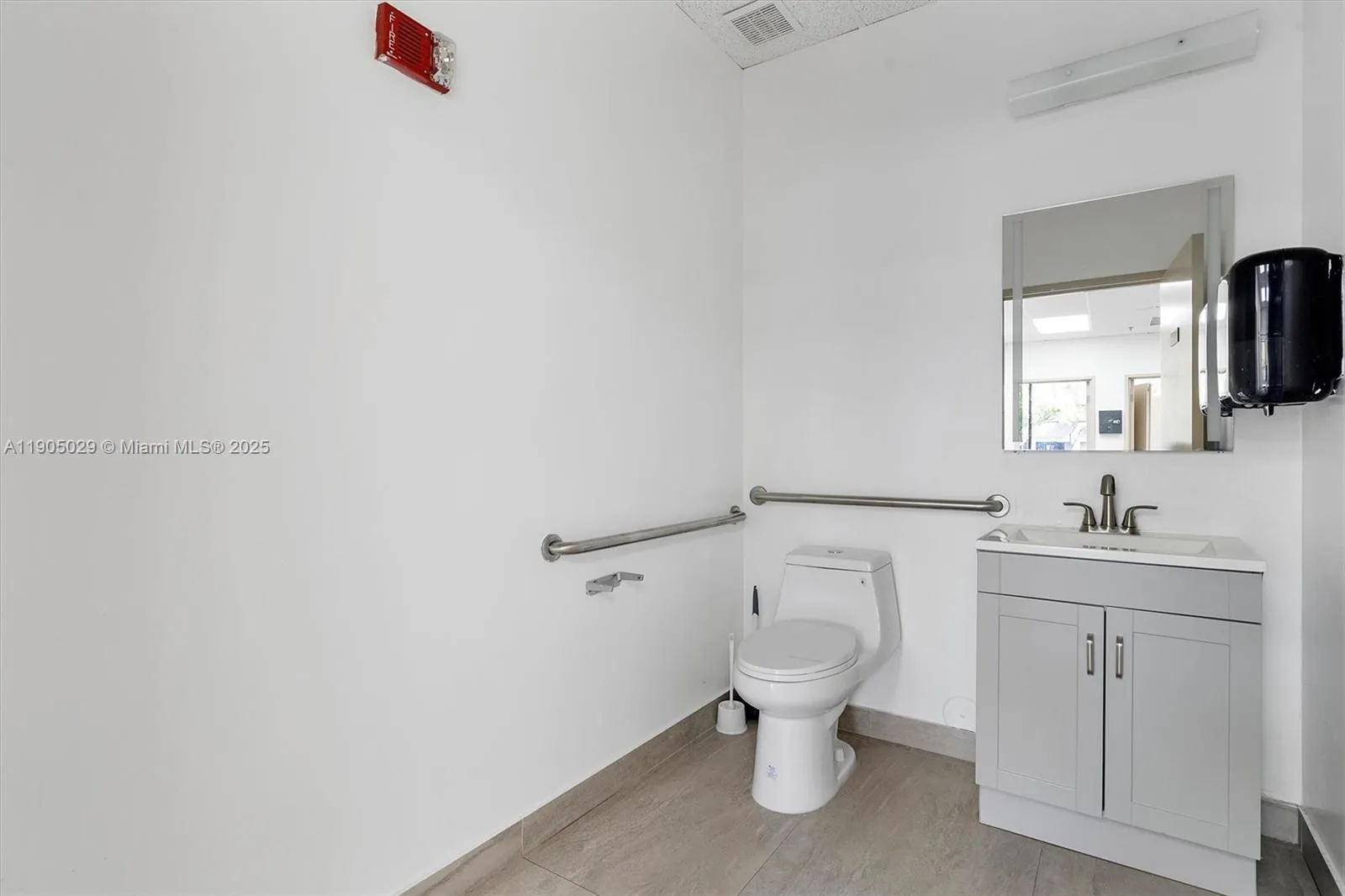 9960 Nw 116th Way 4, Medley, Florida 33178, Medley, Florida 33178, ,Commercial Lease,For Rent,9960 Nw 116th Way 4, Medley, Florida 33178,A11905029