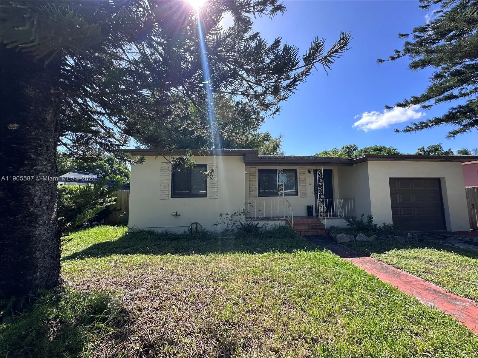 52 Nw 68th St R, Miami, Florida 33150, Miami, Florida 33150, ,1 BathroomBathrooms,Residential Lease,For Rent,52 Nw 68th St R, Miami, Florida 33150,A11905587