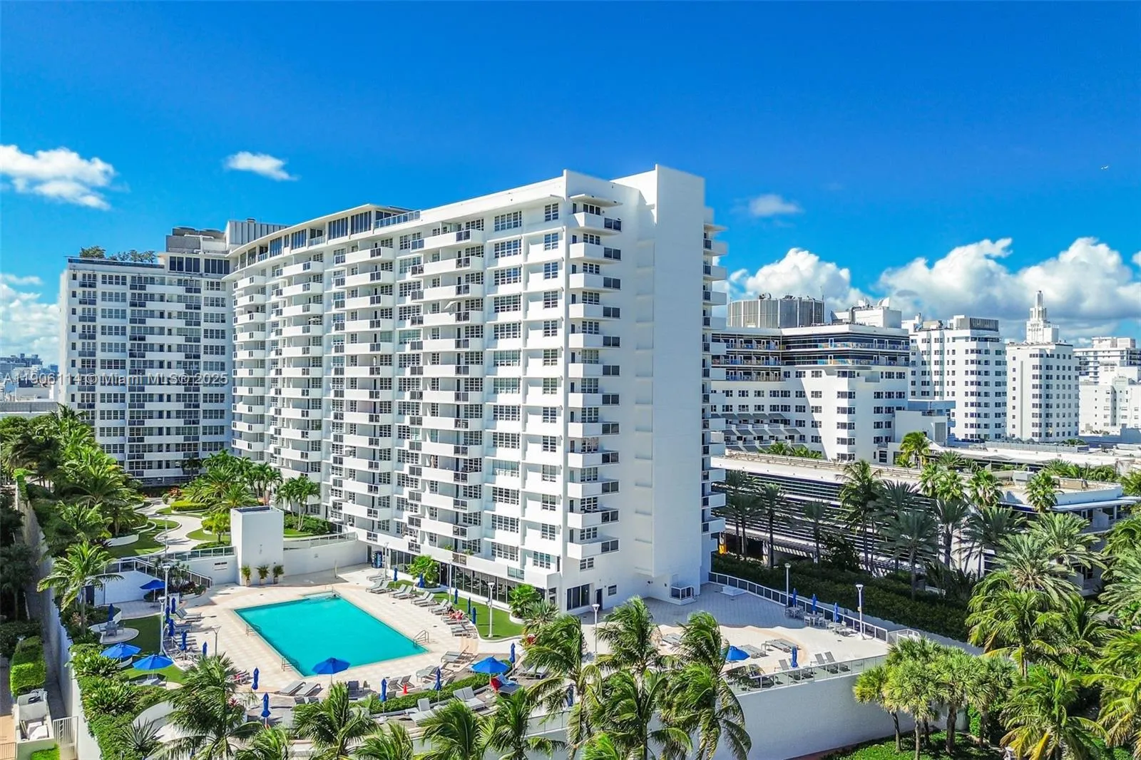 100 Lincoln Rd 502, Miami Beach, Florida 33139, Miami Beach, Florida 33139, 1 Bedroom Bedrooms, ,1 BathroomBathrooms,Residential,For Sale,100 Lincoln Rd 502, Miami Beach, Florida 33139,A11906114