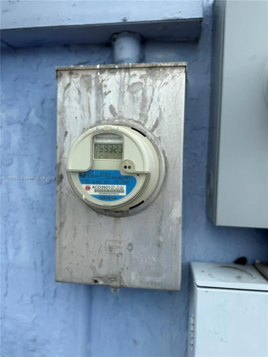 1870 Nw 21 Terrace, Miami, Florida 33142, Miami, Florida 33142, ,Commercial Lease,For Rent,1870 Nw 21 Terrace, Miami, Florida 33142,A11895277