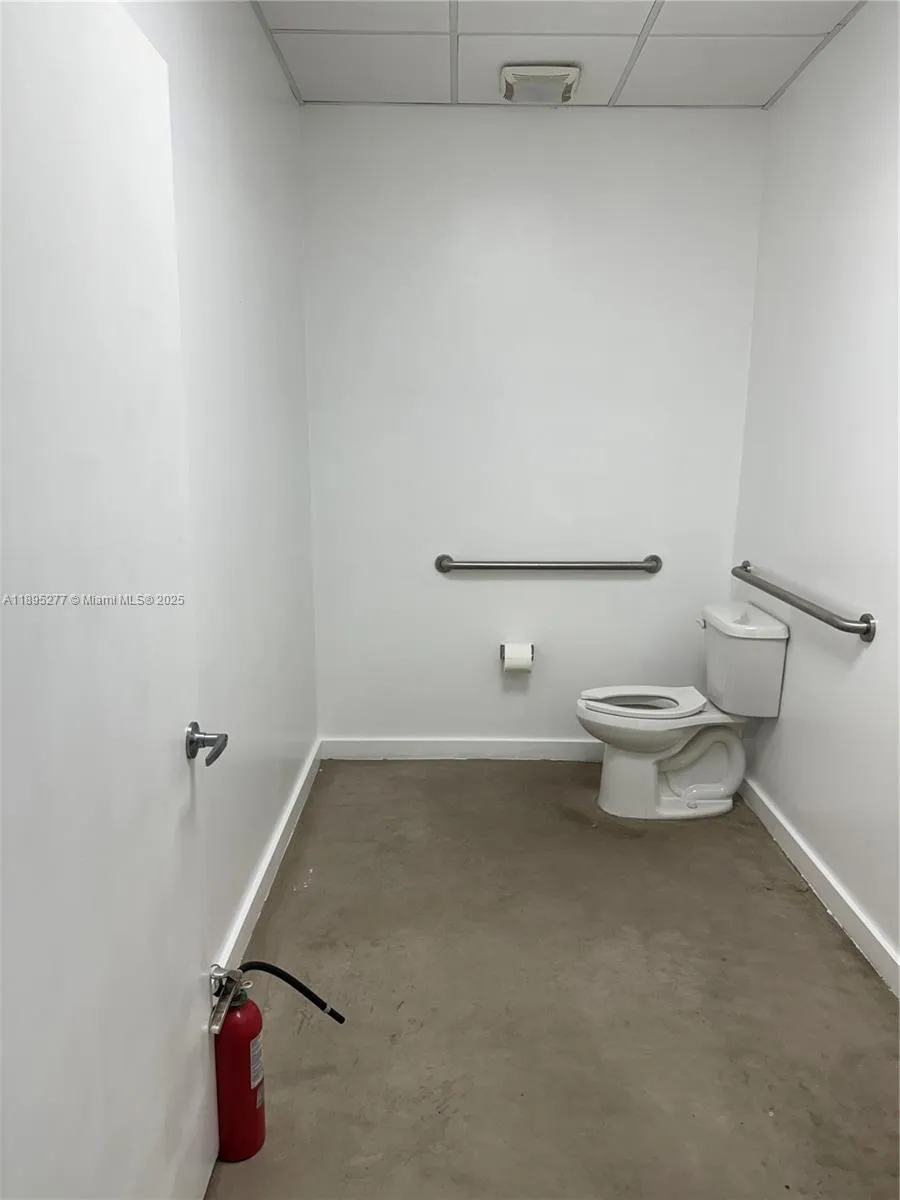 1870 Nw 21 Terrace, Miami, Florida 33142, Miami, Florida 33142, ,Commercial Lease,For Rent,1870 Nw 21 Terrace, Miami, Florida 33142,A11895277