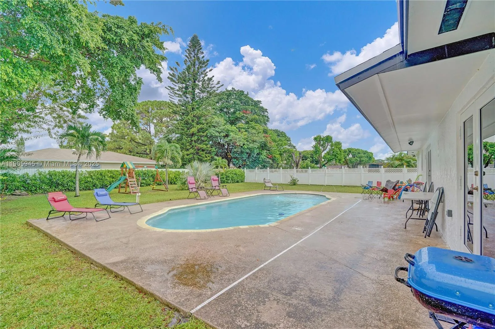 17000 Nw 18th Ave, Miami Gardens, Florida 33056, Miami Gardens, Florida 33056, 4 Bedrooms Bedrooms, ,2 BathroomsBathrooms,Residential Lease,For Rent,17000 Nw 18th Ave, Miami Gardens, Florida 33056,A11905945