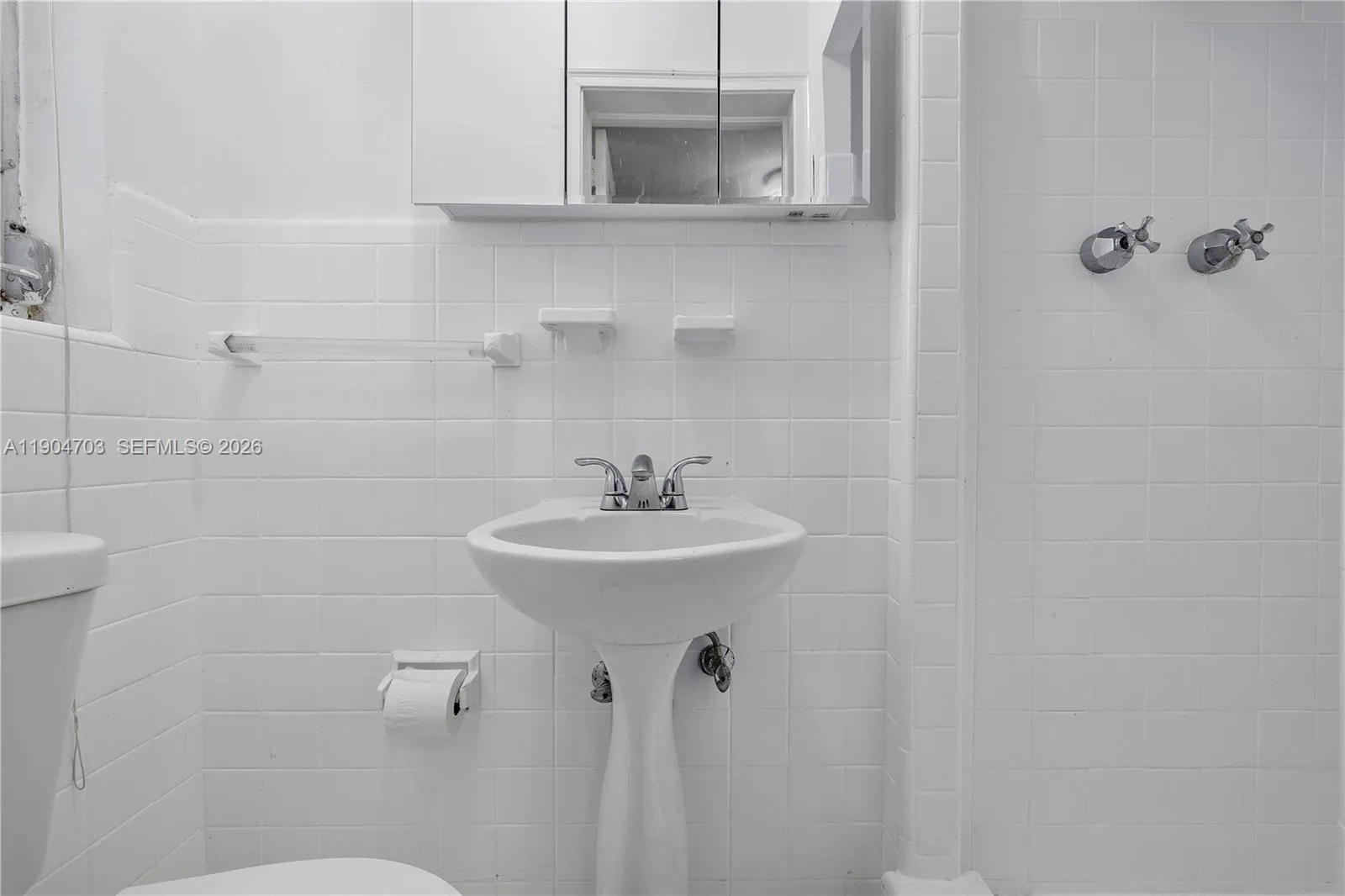 8826 Emerson Ave, Surfside, Florida 33154, Surfside, Florida 33154, 3 Bedrooms Bedrooms, ,2 BathroomsBathrooms,Residential,For Sale,8826 Emerson Ave, Surfside, Florida 33154,A11904703