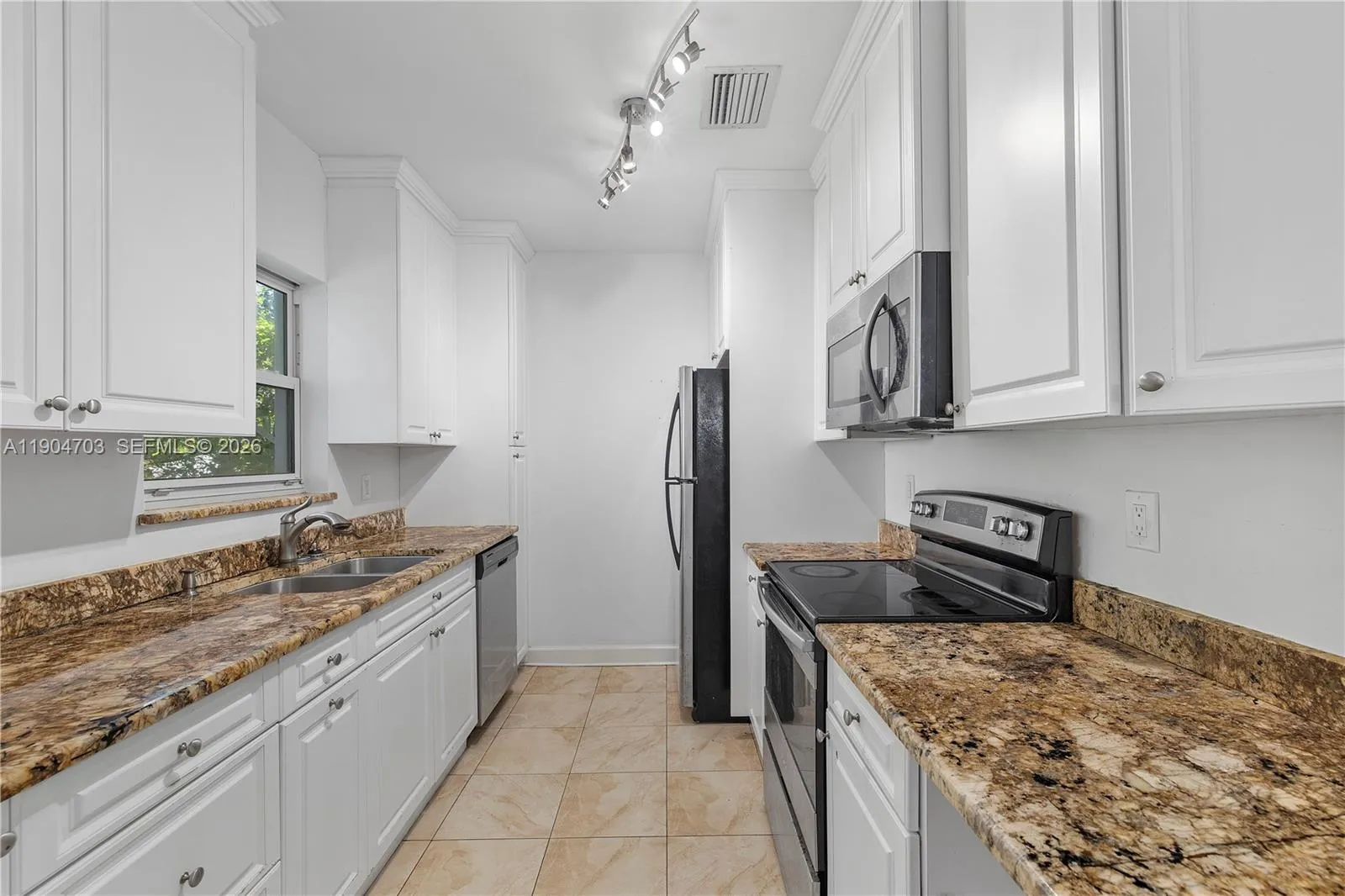 8826 Emerson Ave, Surfside, Florida 33154, Surfside, Florida 33154, 3 Bedrooms Bedrooms, ,2 BathroomsBathrooms,Residential,For Sale,8826 Emerson Ave, Surfside, Florida 33154,A11904703