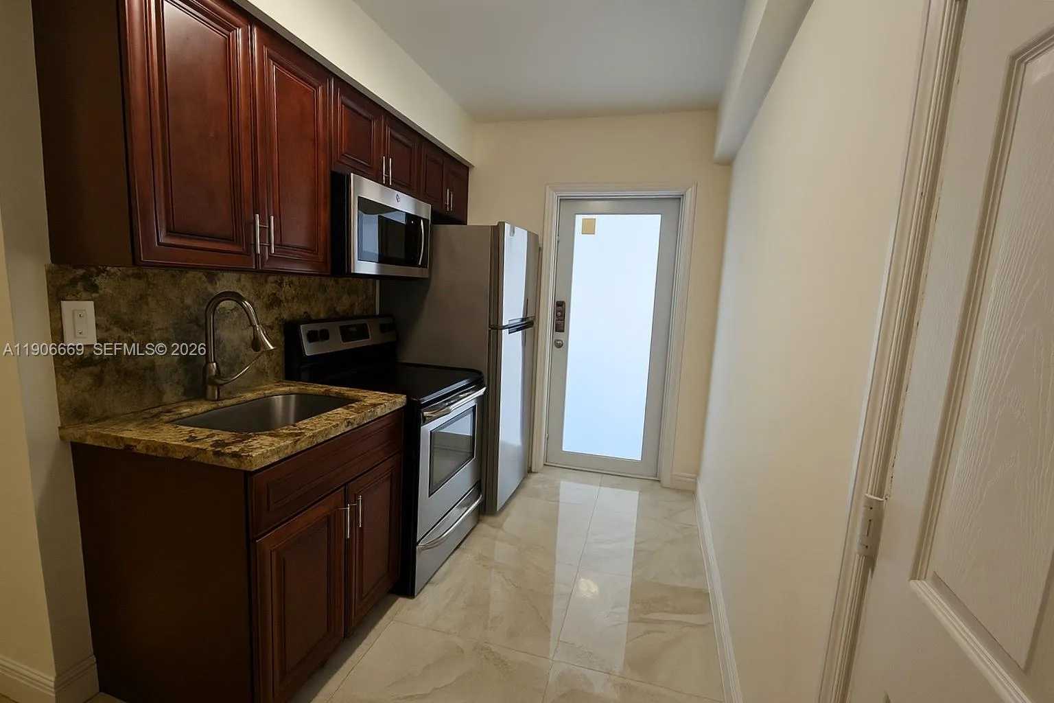 3221 Ne 7th St 1, Pompano Beach, Florida 33062, Pompano Beach, Florida 33062, 1 Bedroom Bedrooms, ,1 BathroomBathrooms,Residential Lease,For Rent,3221 Ne 7th St 1, Pompano Beach, Florida 33062,A11906669