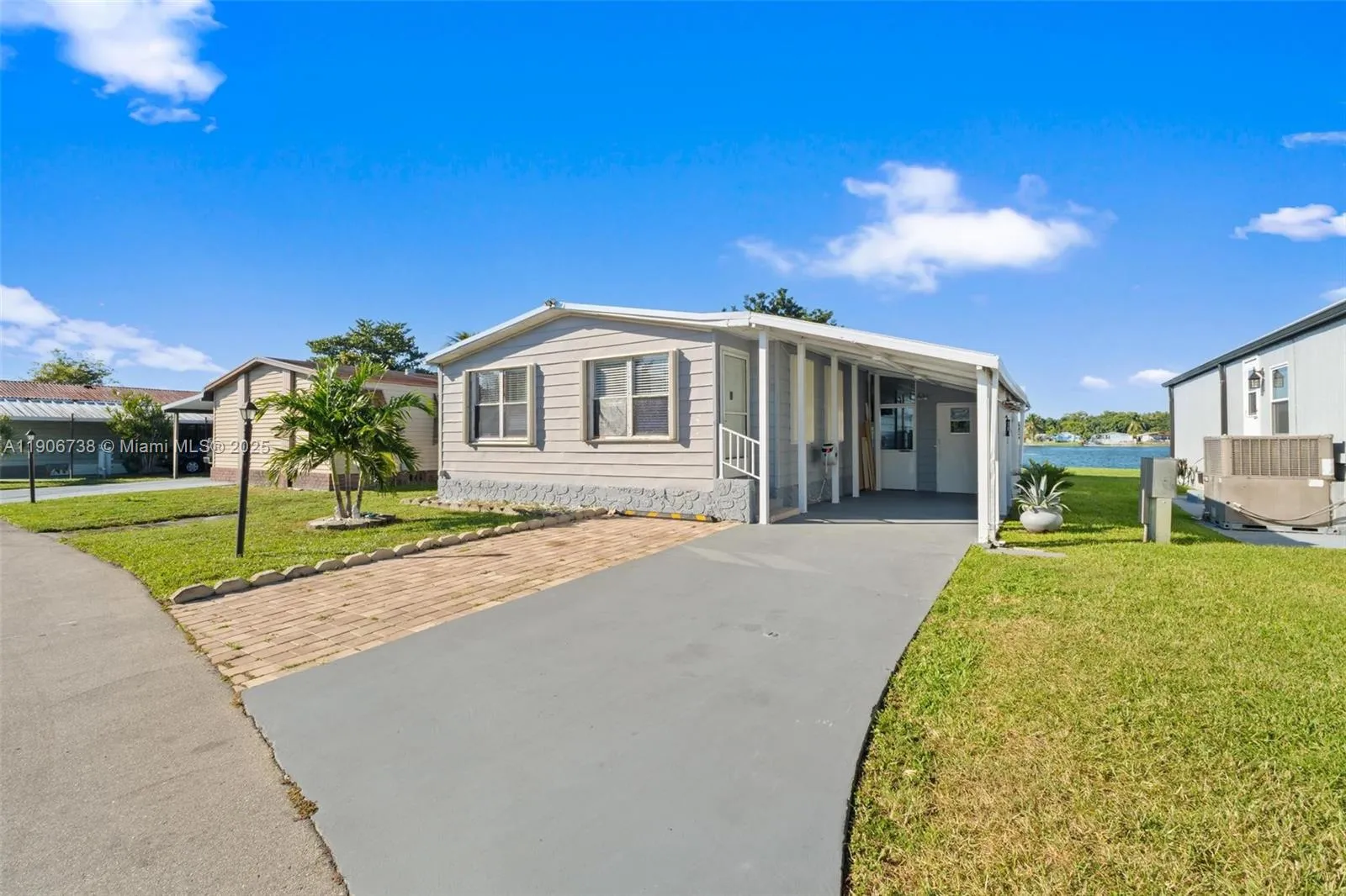 5305 Nw 202 Terr, Hialeah Gardens, Florida 33035, Miami Gardens, Florida 33055, 3 Bedrooms Bedrooms, ,2 BathroomsBathrooms,Residential,For Sale,5305 Nw 202 Terr, Hialeah Gardens, Florida 33035,A11906738