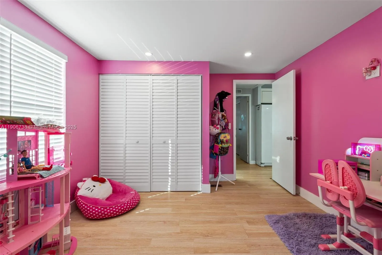 5305 Nw 202 Terr, Hialeah Gardens, Florida 33035, Miami Gardens, Florida 33055, 3 Bedrooms Bedrooms, ,2 BathroomsBathrooms,Residential,For Sale,5305 Nw 202 Terr, Hialeah Gardens, Florida 33035,A11906738