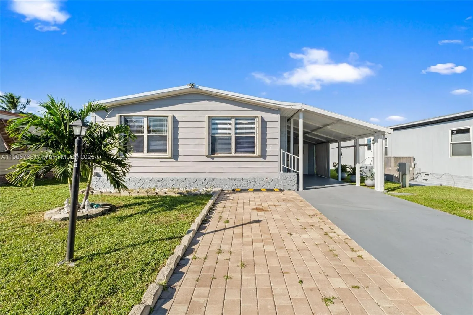 5305 Nw 202 Terr, Hialeah Gardens, Florida 33035, Miami Gardens, Florida 33055, 3 Bedrooms Bedrooms, ,2 BathroomsBathrooms,Residential,For Sale,5305 Nw 202 Terr, Hialeah Gardens, Florida 33035,A11906738