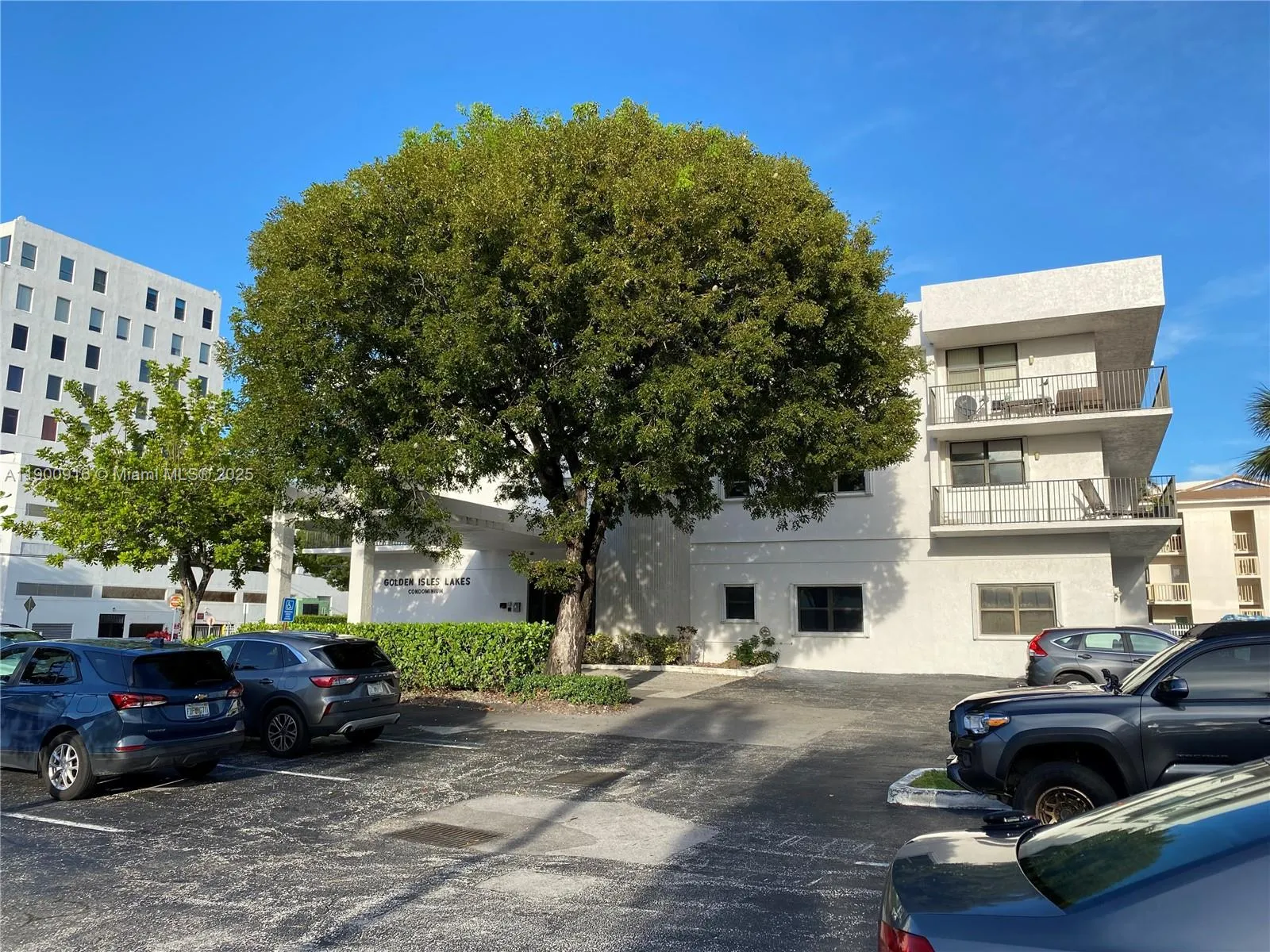 1900 Diana Dr 3d, Hallandale Beach, Florida 33009, Hallandale Beach, Florida 33009, 1 Bedroom Bedrooms, ,2 BathroomsBathrooms,Residential,For Sale,1900 Diana Dr 3d, Hallandale Beach, Florida 33009,A11900916