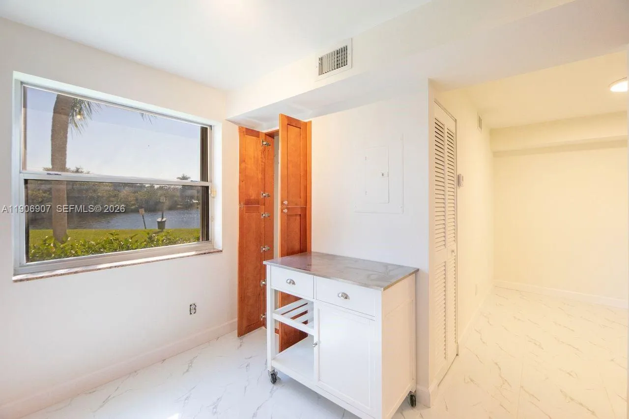 11250 Sw 13th St 104, Pembroke Pines, Florida 3302, Pembroke Pines, Florida 33025, 2 Bedrooms Bedrooms, ,2 BathroomsBathrooms,Residential,For Sale,11250 Sw 13th St 104, Pembroke Pines, Florida 3302,A11906907