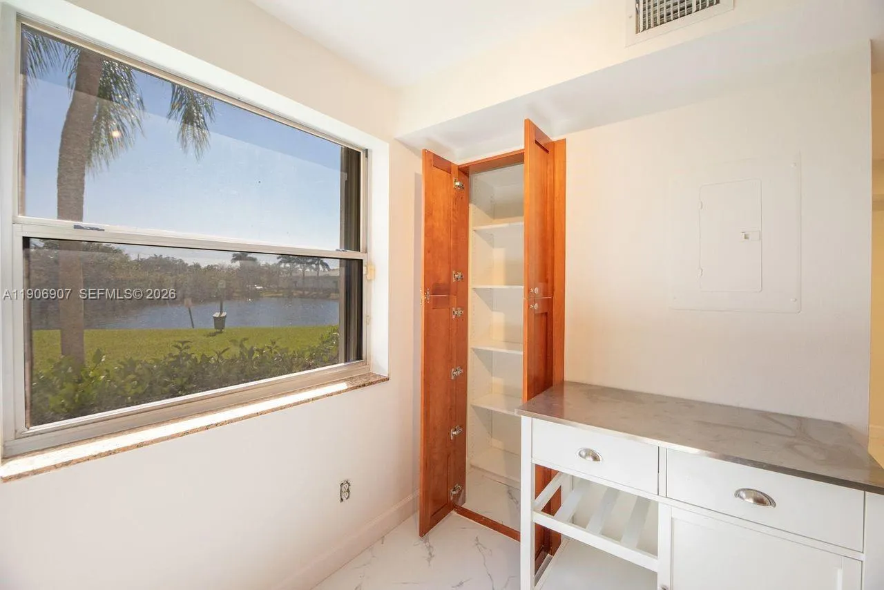 11250 Sw 13th St 104, Pembroke Pines, Florida 3302, Pembroke Pines, Florida 33025, 2 Bedrooms Bedrooms, ,2 BathroomsBathrooms,Residential,For Sale,11250 Sw 13th St 104, Pembroke Pines, Florida 3302,A11906907